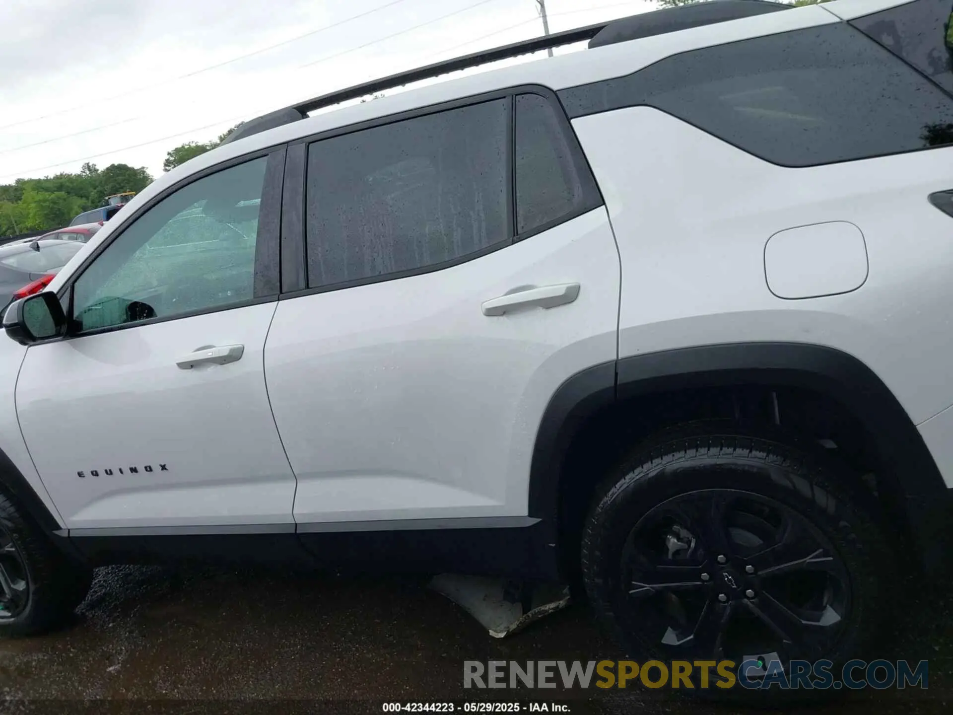 14 Photograph of a damaged car 3GNAXHEGXSL159643 CHEVROLET EQUINOX 2025