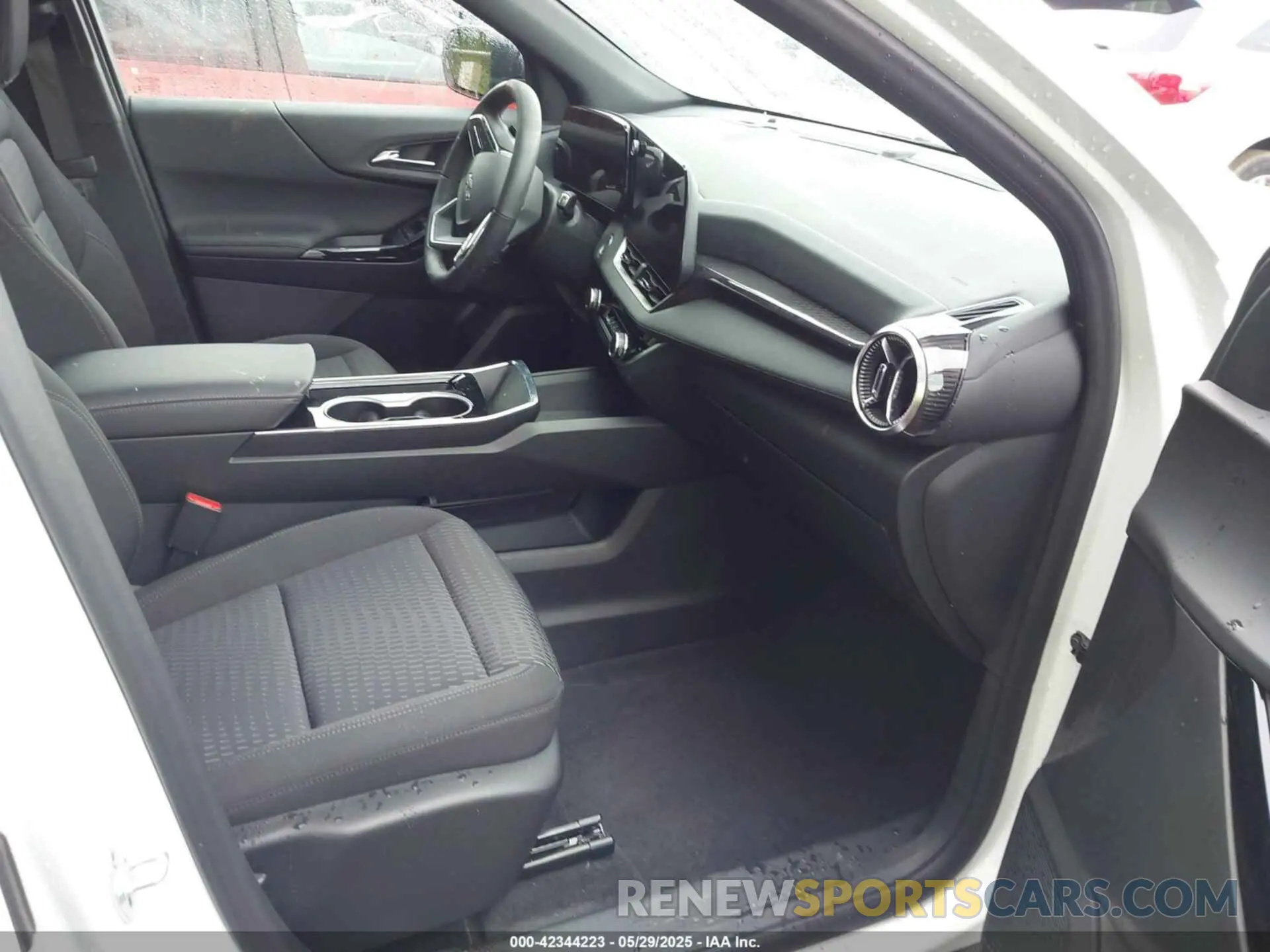 5 Photograph of a damaged car 3GNAXHEGXSL159643 CHEVROLET EQUINOX 2025