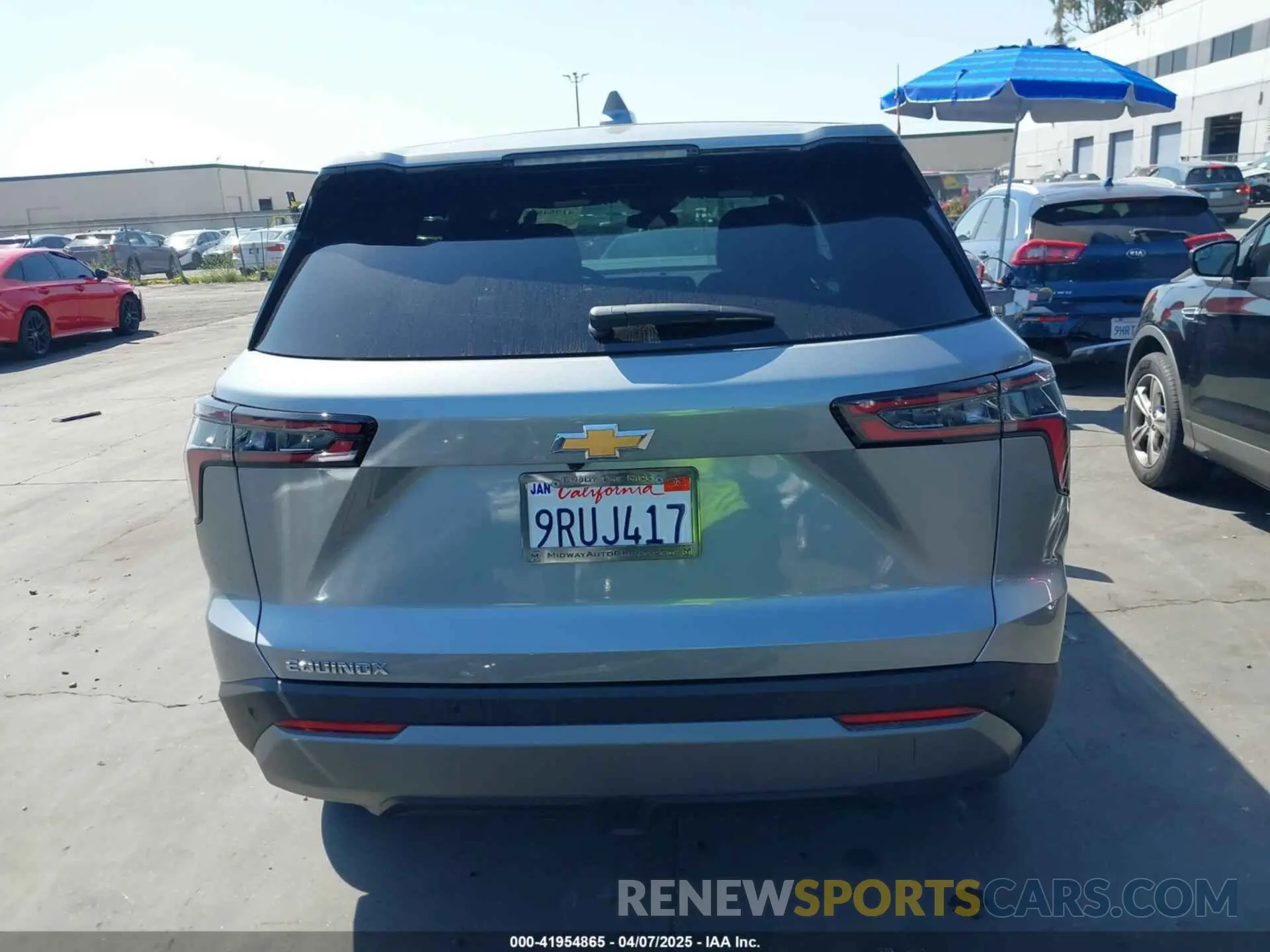 17 Photograph of a damaged car 3GNAXHEGXSL252744 CHEVROLET EQUINOX 2025