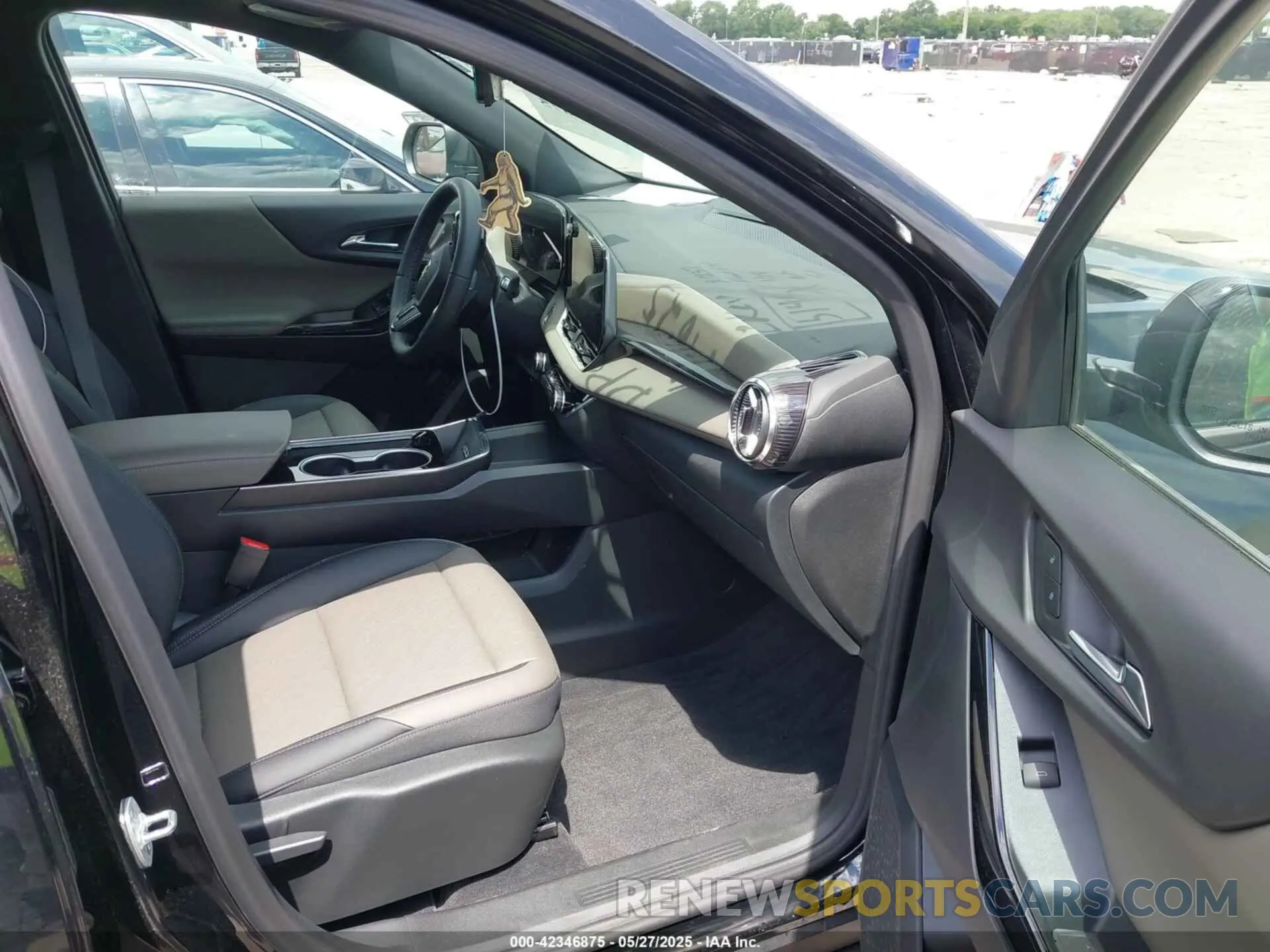 5 Photograph of a damaged car 3GNAXHEGXSL285145 CHEVROLET EQUINOX 2025