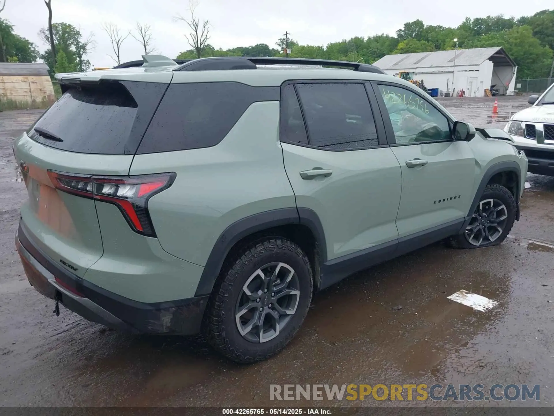 4 Photograph of a damaged car 3GNAXKEG0SL116703 CHEVROLET EQUINOX 2025