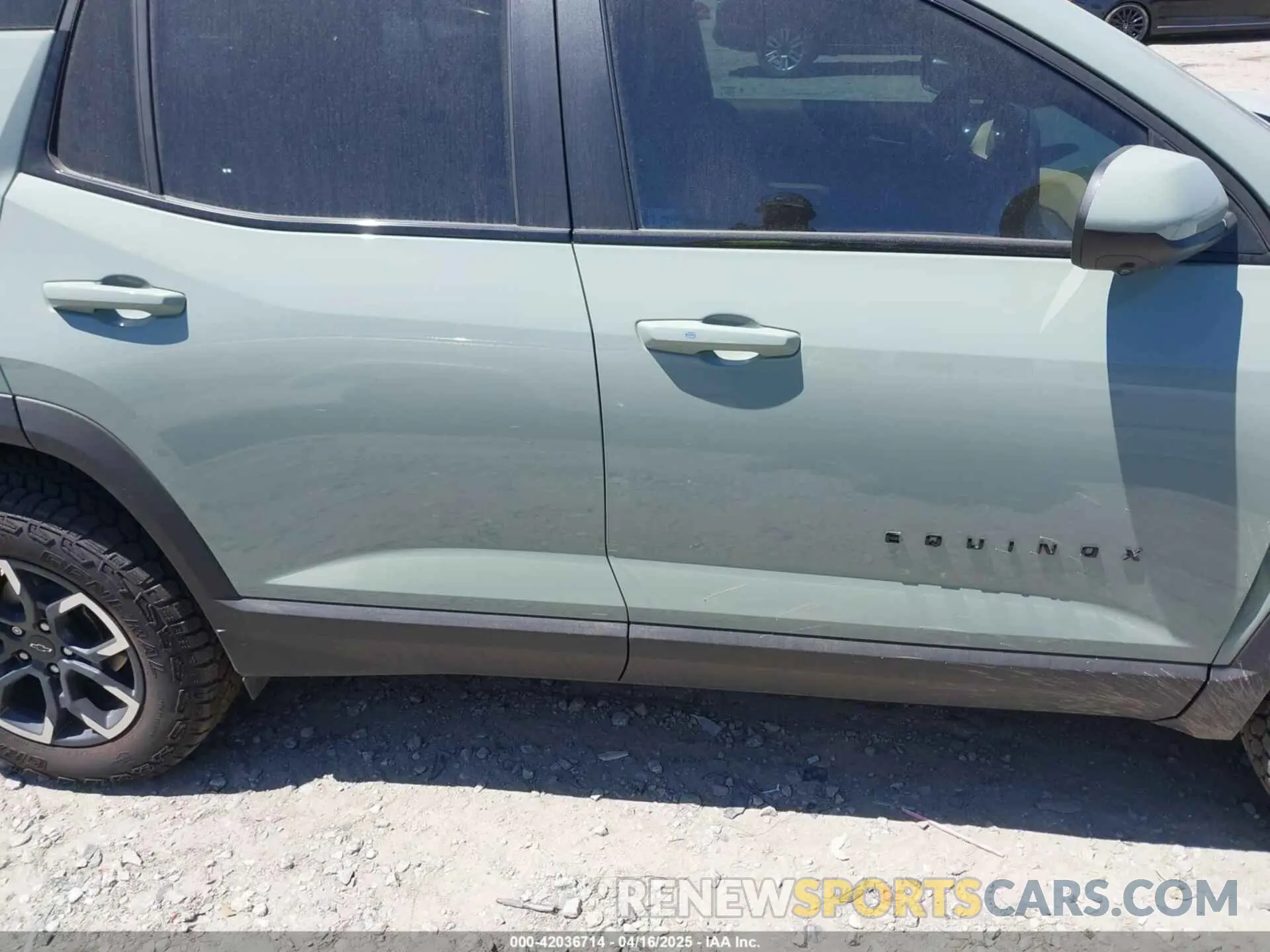 14 Photograph of a damaged car 3GNAXKEG7SL173965 CHEVROLET EQUINOX 2025
