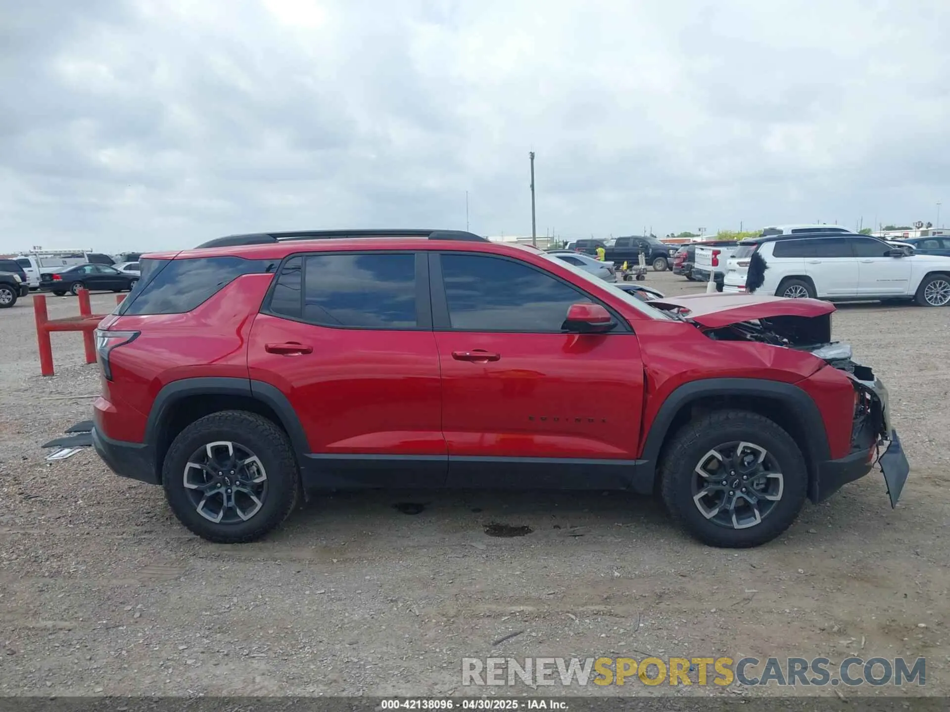 13 Photograph of a damaged car 3GNAXKEG9SL155922 CHEVROLET EQUINOX 2025