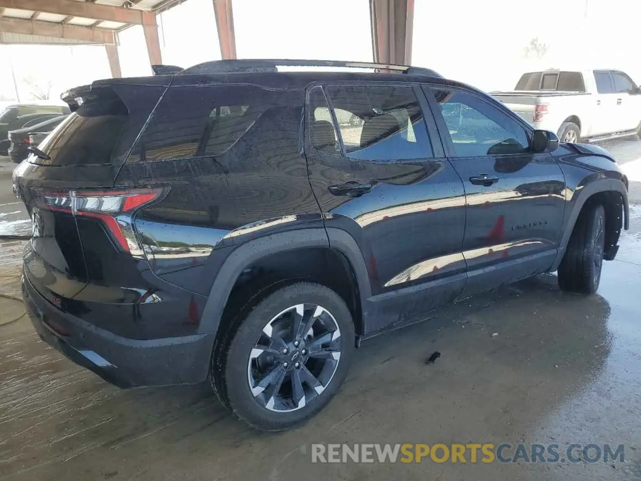 3 Photograph of a damaged car 3GNAXLEG1SL211695 CHEVROLET EQUINOX 2025