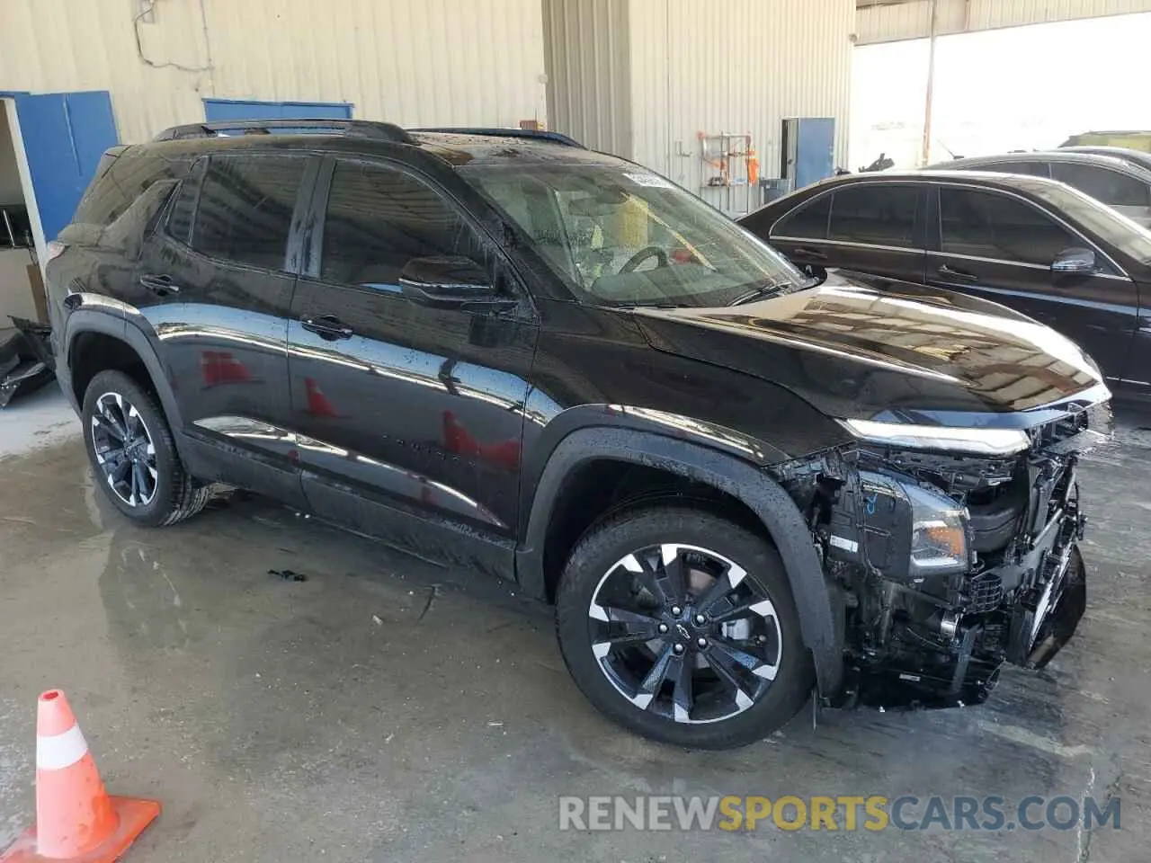 4 Photograph of a damaged car 3GNAXLEG1SL211695 CHEVROLET EQUINOX 2025