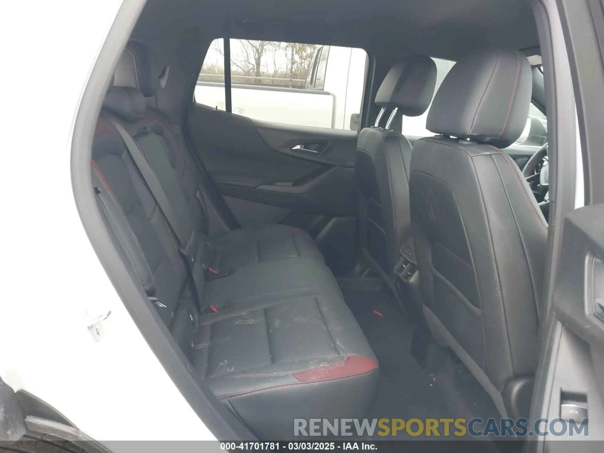8 Photograph of a damaged car 3GNAXLEG5SL215460 CHEVROLET EQUINOX 2025
