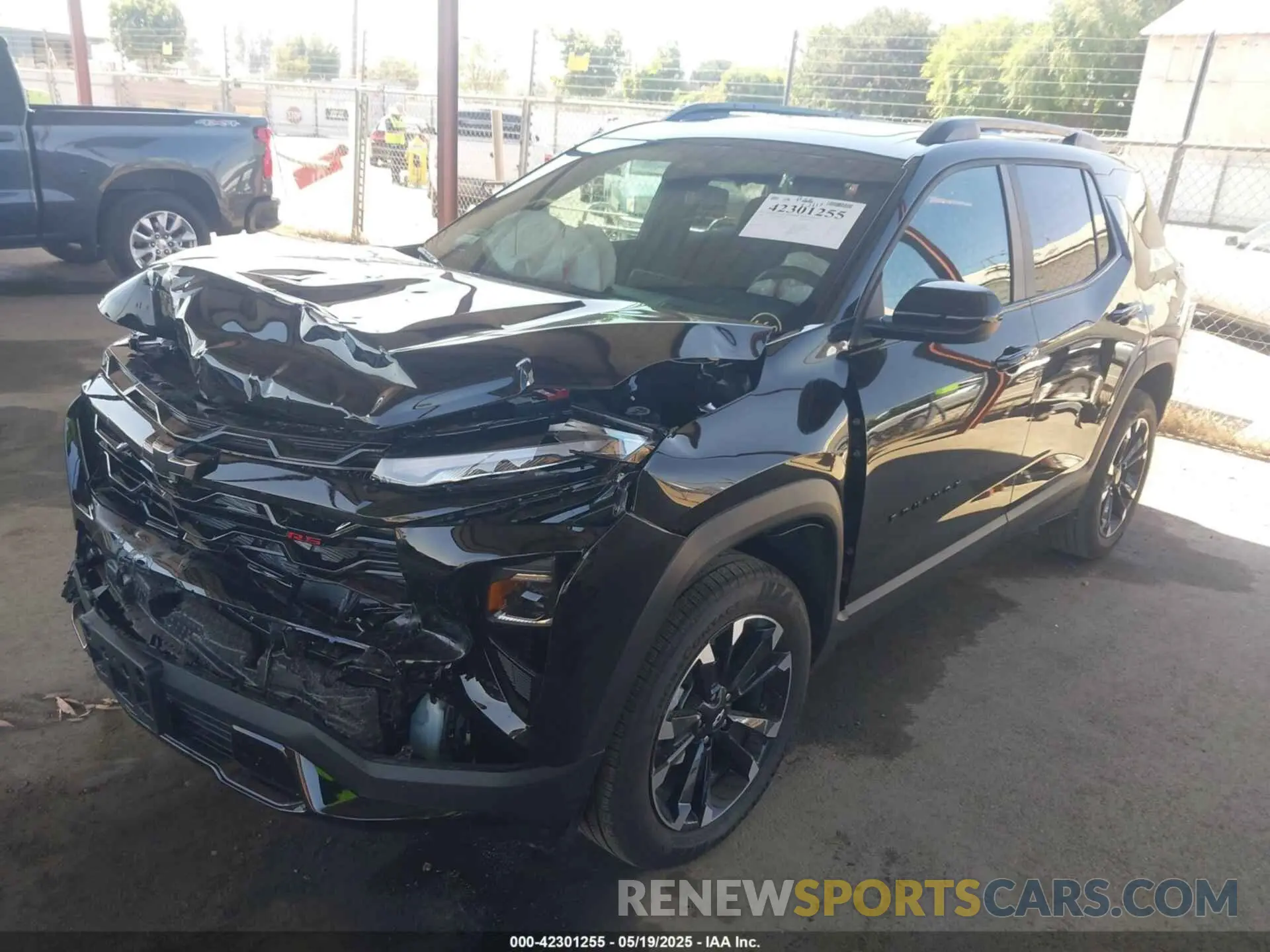 2 Photograph of a damaged car 3GNAXLEG6SL307967 CHEVROLET EQUINOX 2025