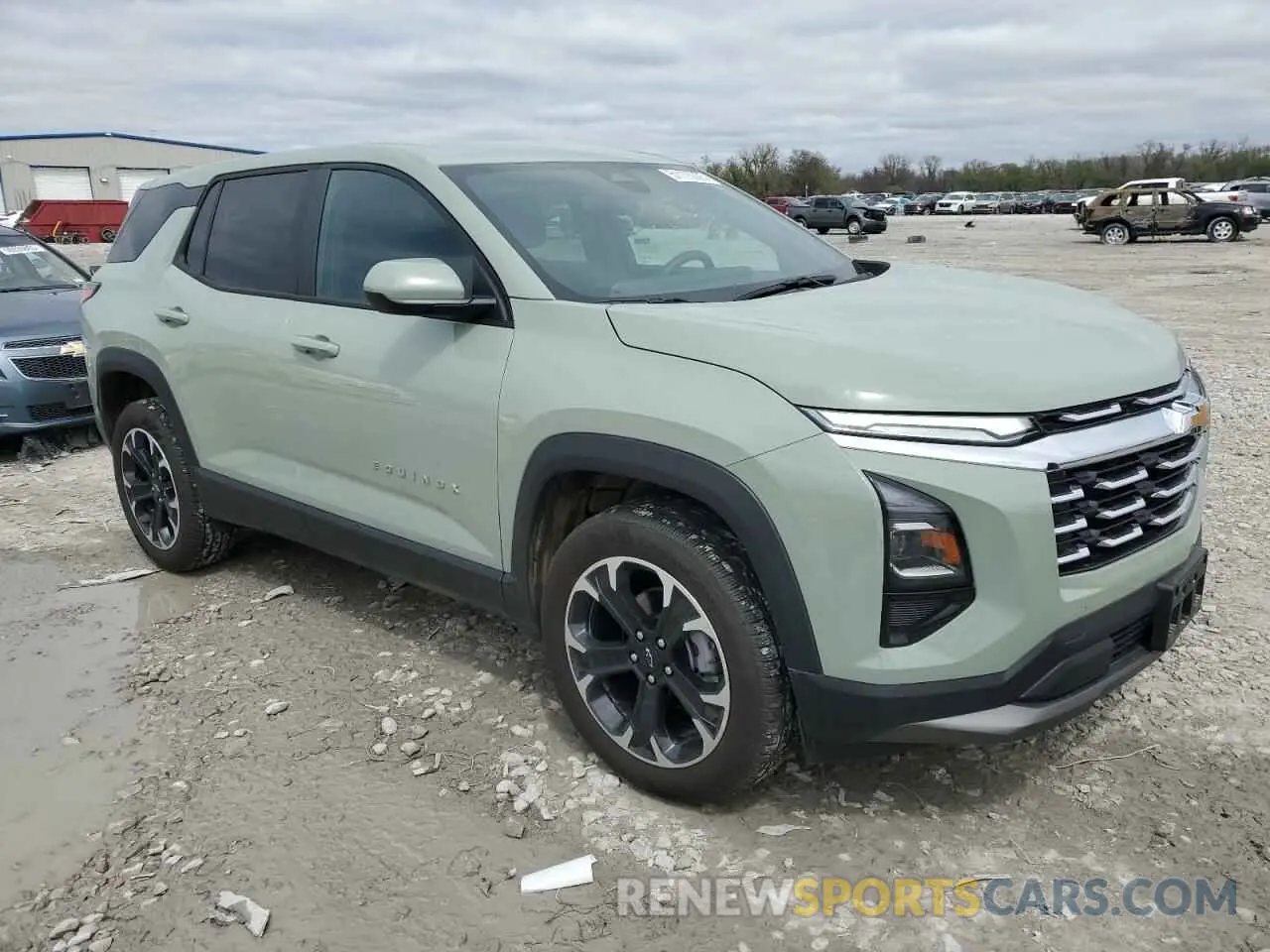 4 Photograph of a damaged car 3GNAXPEG0SL181886 CHEVROLET EQUINOX 2025
