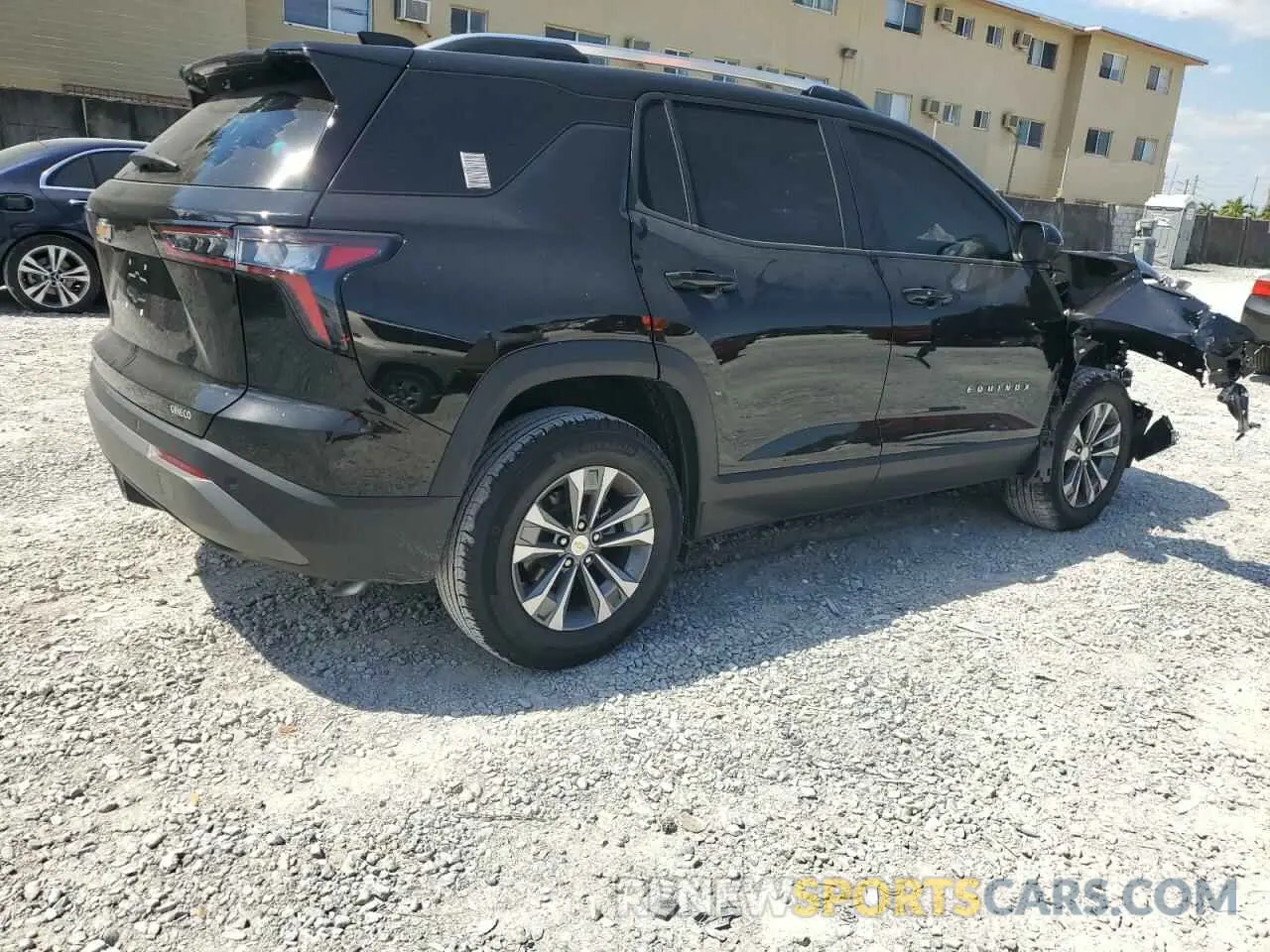 3 Photograph of a damaged car 3GNAXPEG1SL134737 CHEVROLET EQUINOX 2025