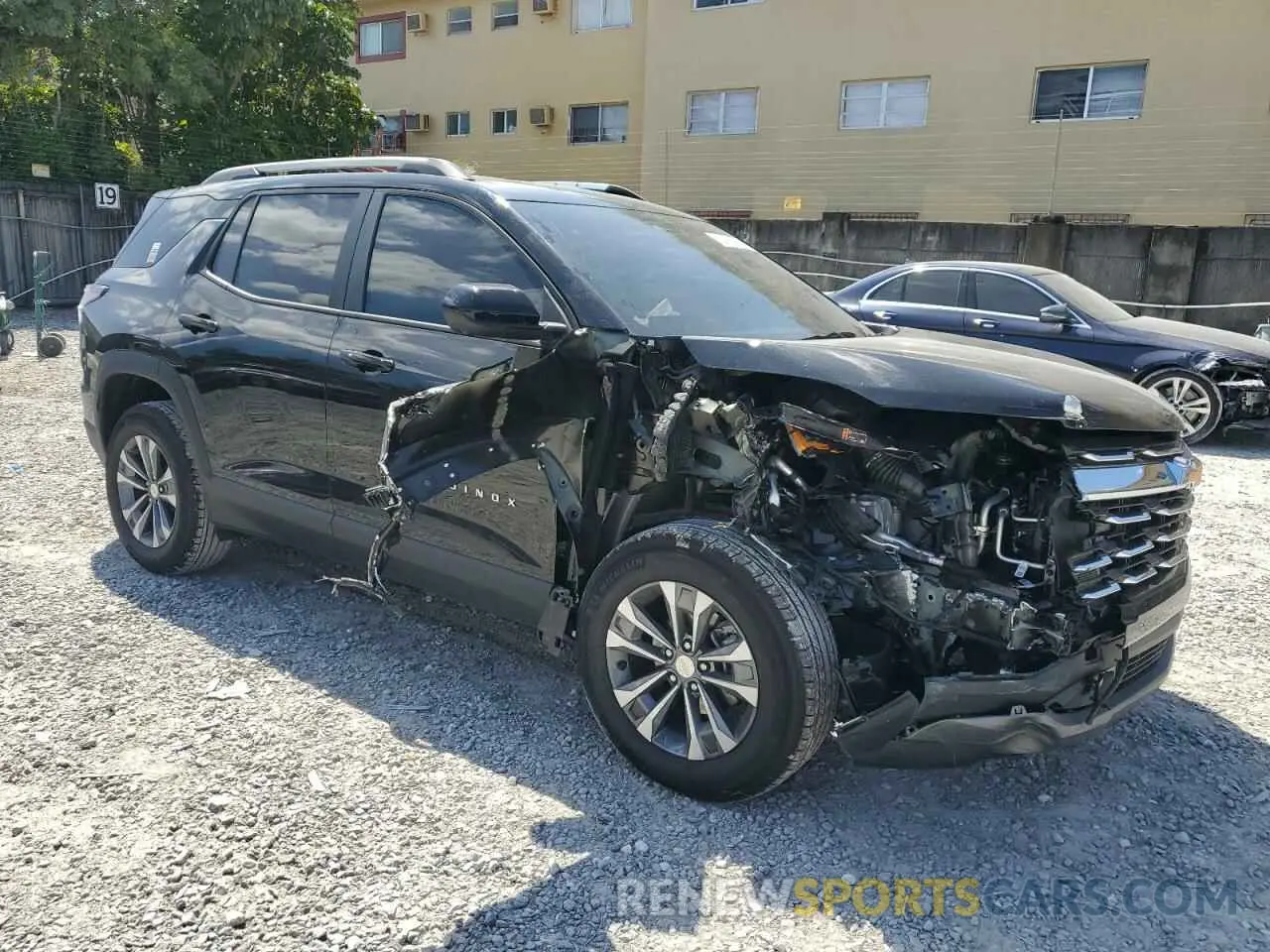 4 Photograph of a damaged car 3GNAXPEG1SL134737 CHEVROLET EQUINOX 2025
