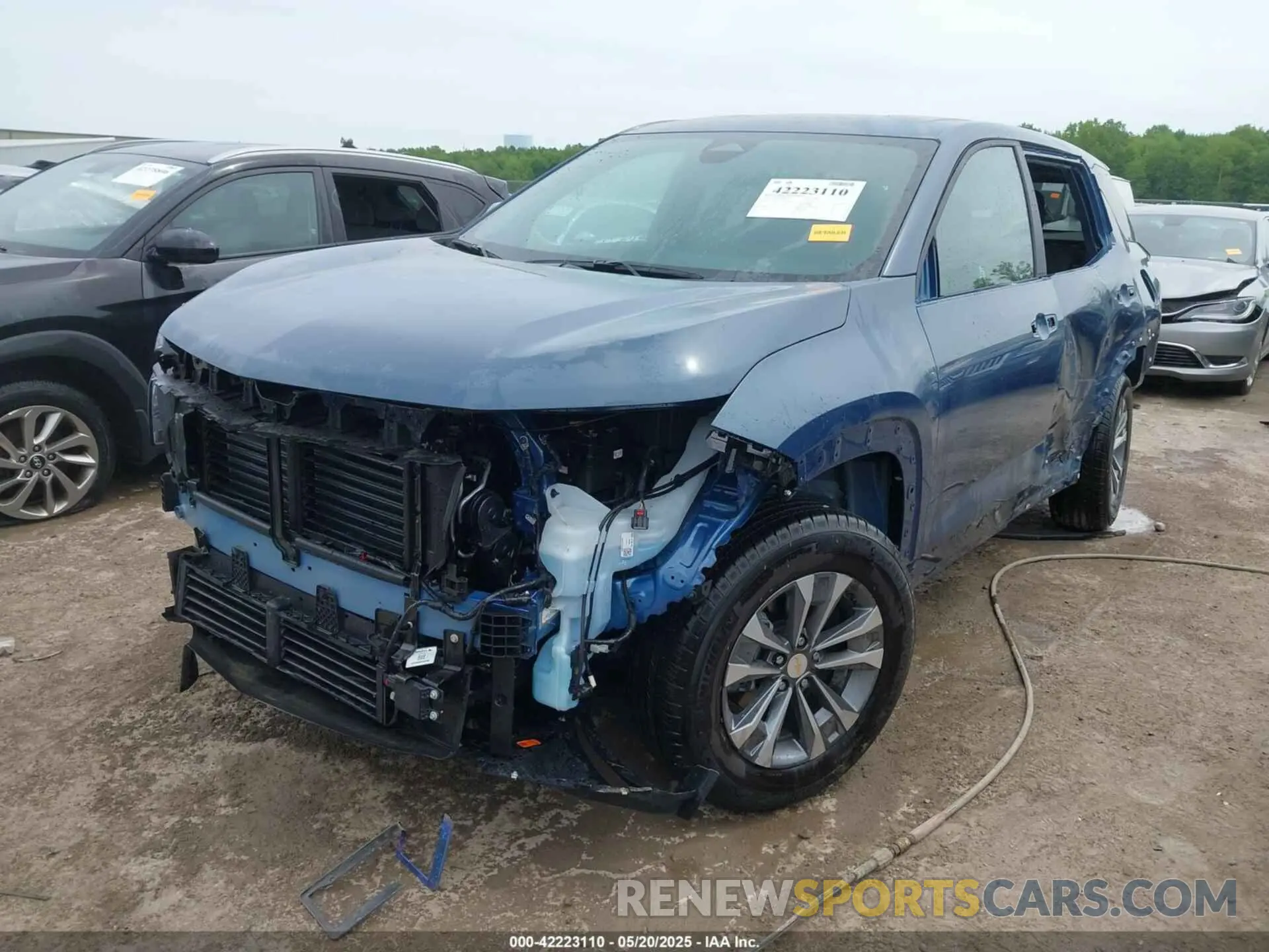 2 Photograph of a damaged car 3GNAXPEG1SL294231 CHEVROLET EQUINOX 2025