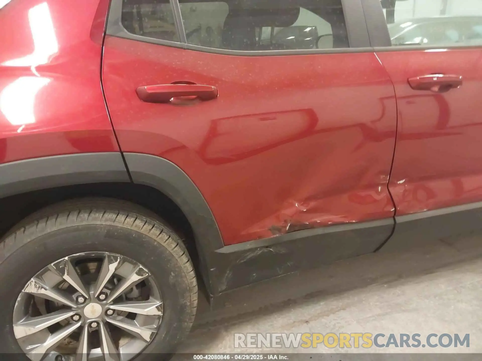 12 Photograph of a damaged car 3GNAXPEG2SL124816 CHEVROLET EQUINOX 2025
