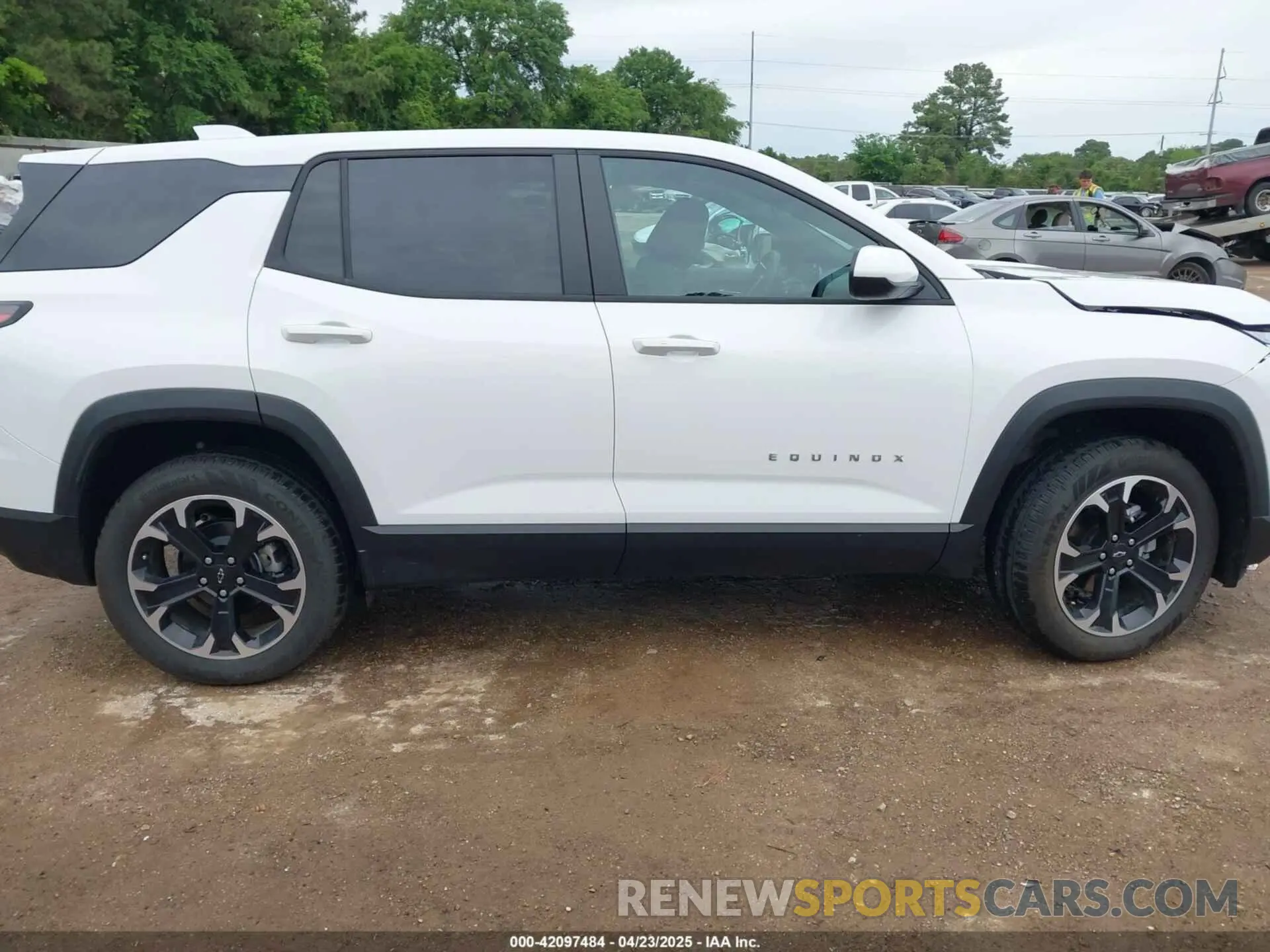13 Photograph of a damaged car 3GNAXPEG3SL223208 CHEVROLET EQUINOX 2025
