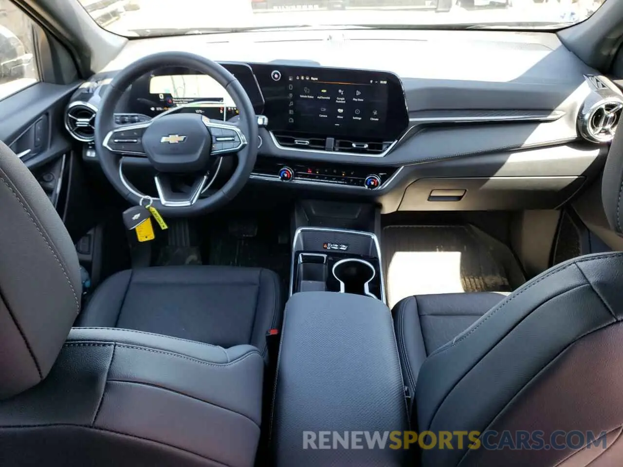 8 Photograph of a damaged car 3GNAXPEG3SL283215 CHEVROLET EQUINOX 2025