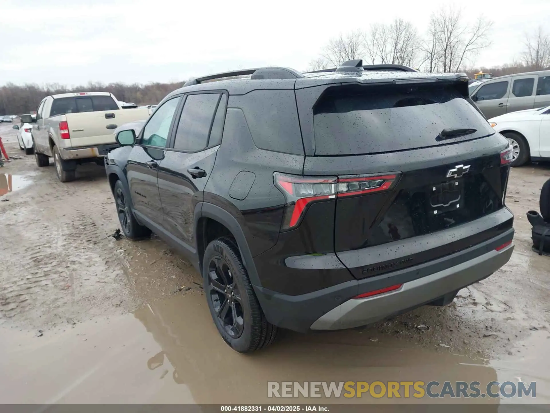 3 Photograph of a damaged car 3GNAXPEG4SL144923 CHEVROLET EQUINOX 2025