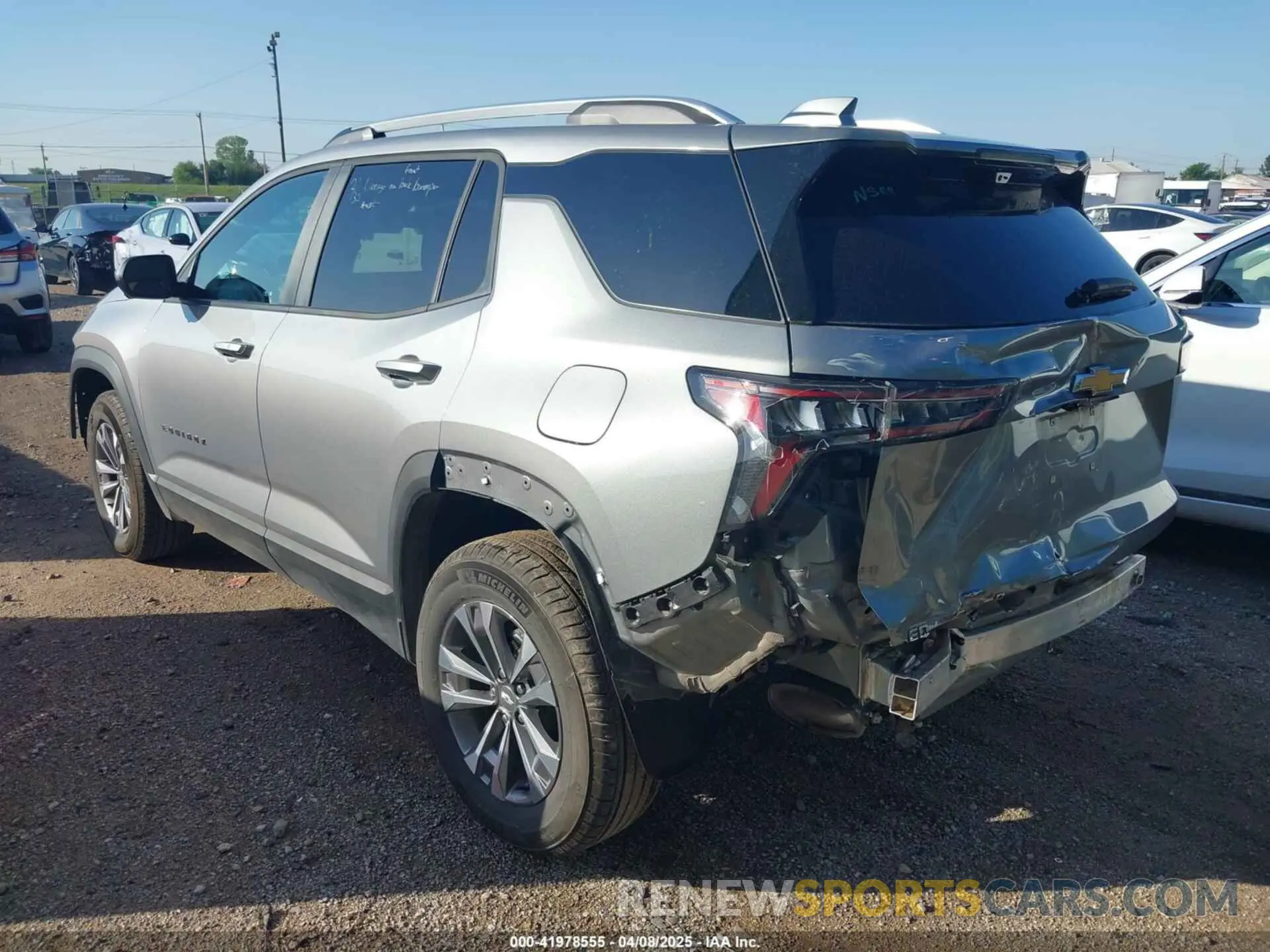 3 Photograph of a damaged car 3GNAXPEG4SL177985 CHEVROLET EQUINOX 2025