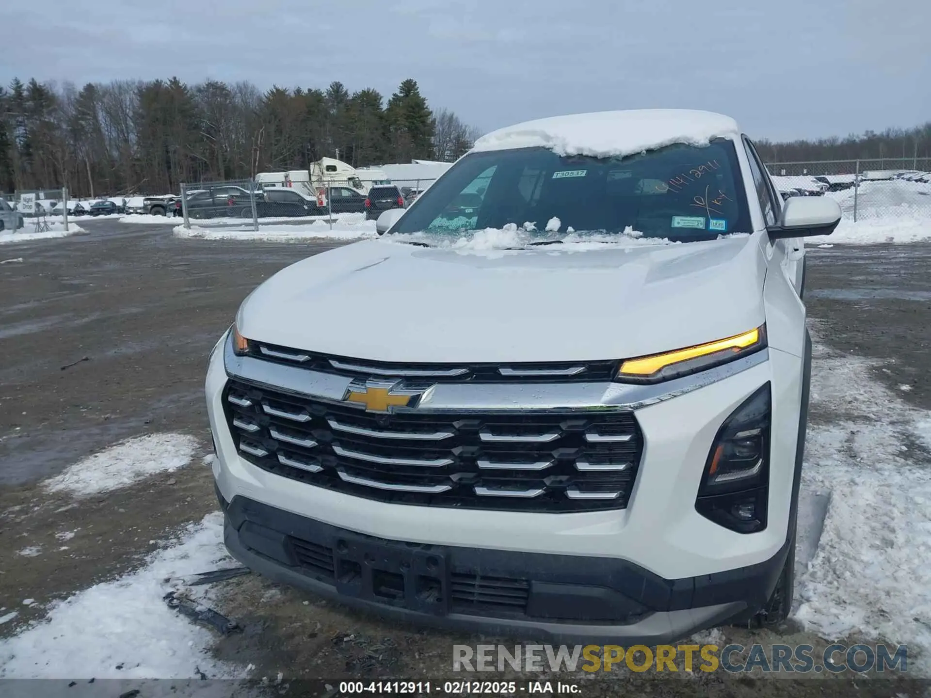 12 Photograph of a damaged car 3GNAXPEG5SL101319 CHEVROLET EQUINOX 2025