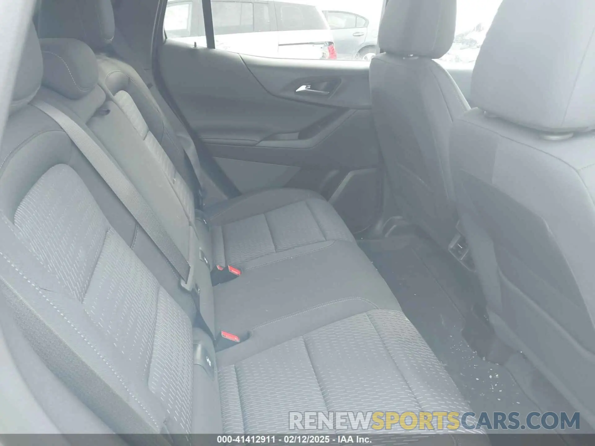 8 Photograph of a damaged car 3GNAXPEG5SL101319 CHEVROLET EQUINOX 2025