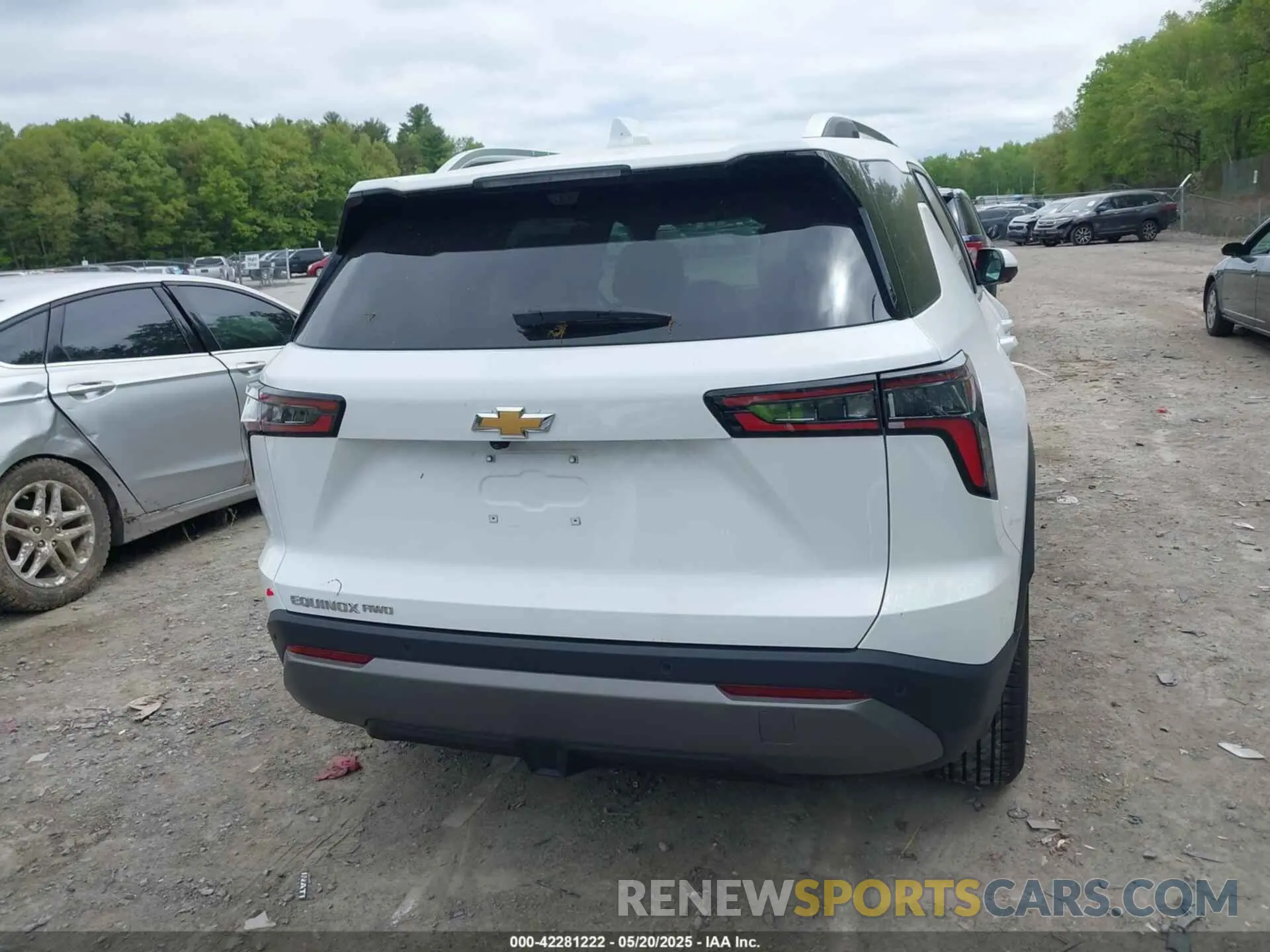 17 Photograph of a damaged car 3GNAXPEG5SL128164 CHEVROLET EQUINOX 2025
