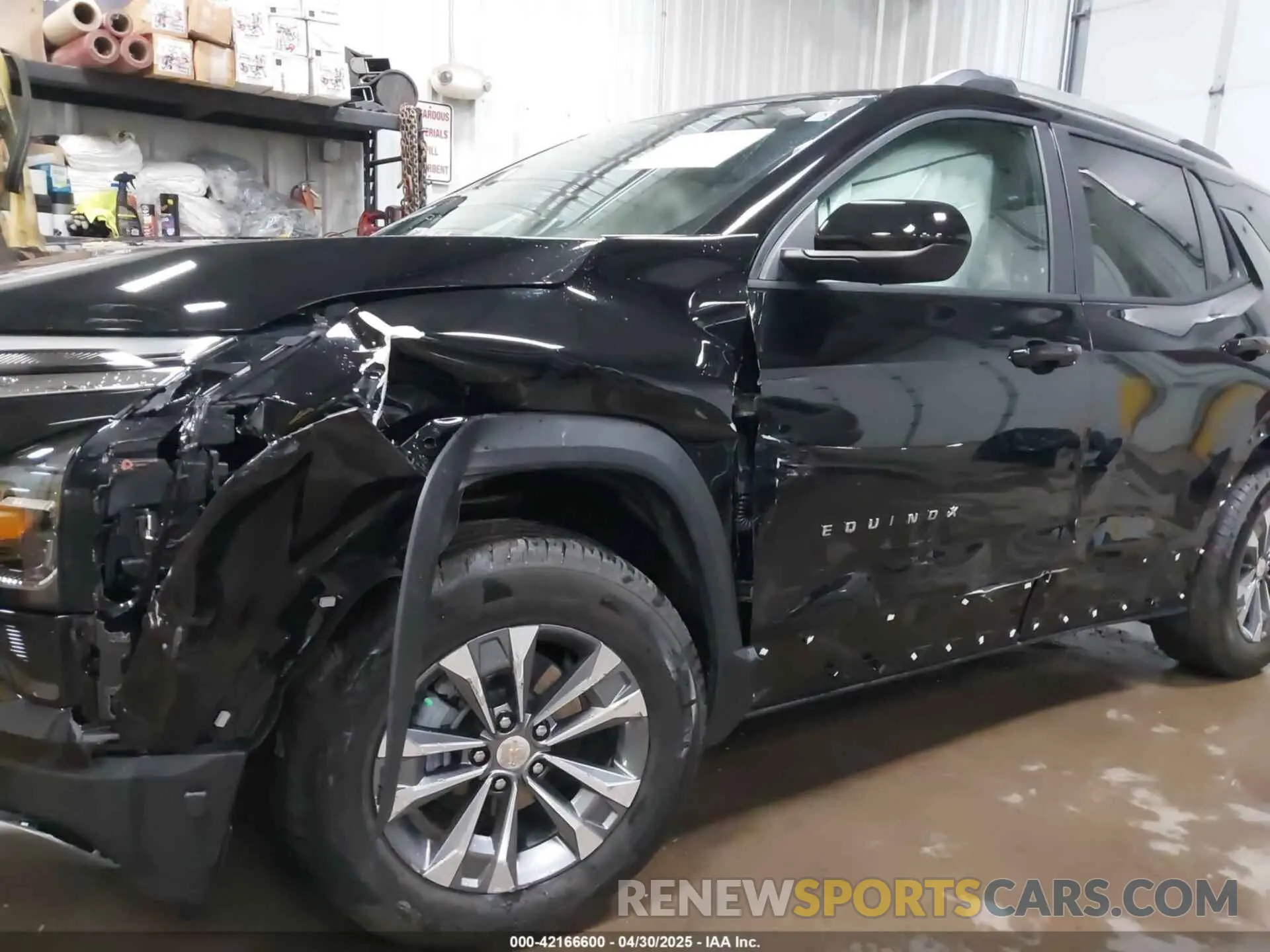 17 Photograph of a damaged car 3GNAXPEG5SL180460 CHEVROLET EQUINOX 2025