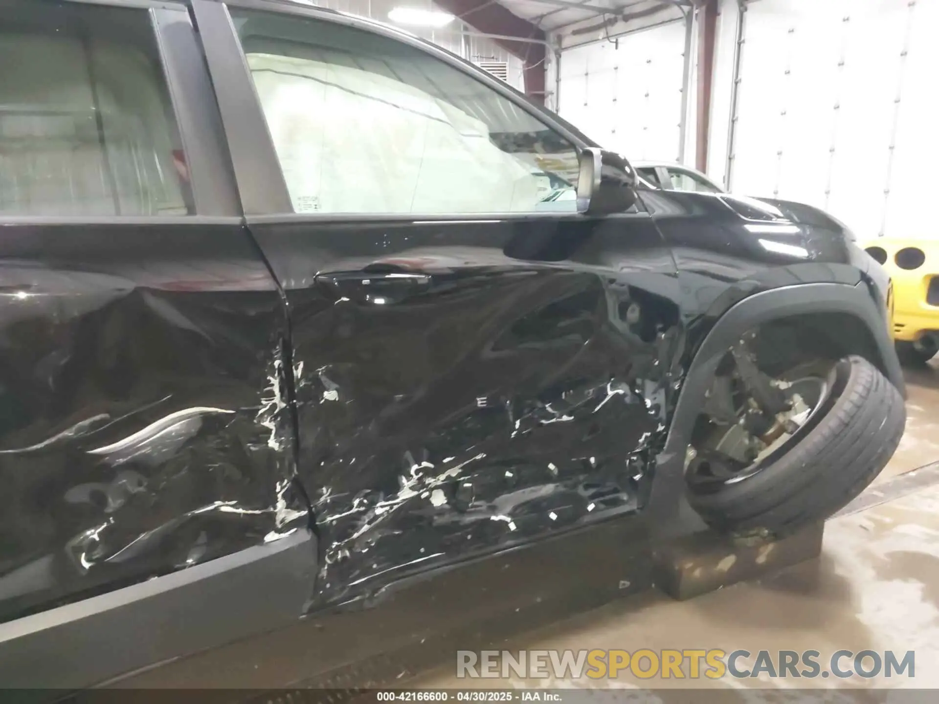 6 Photograph of a damaged car 3GNAXPEG5SL180460 CHEVROLET EQUINOX 2025
