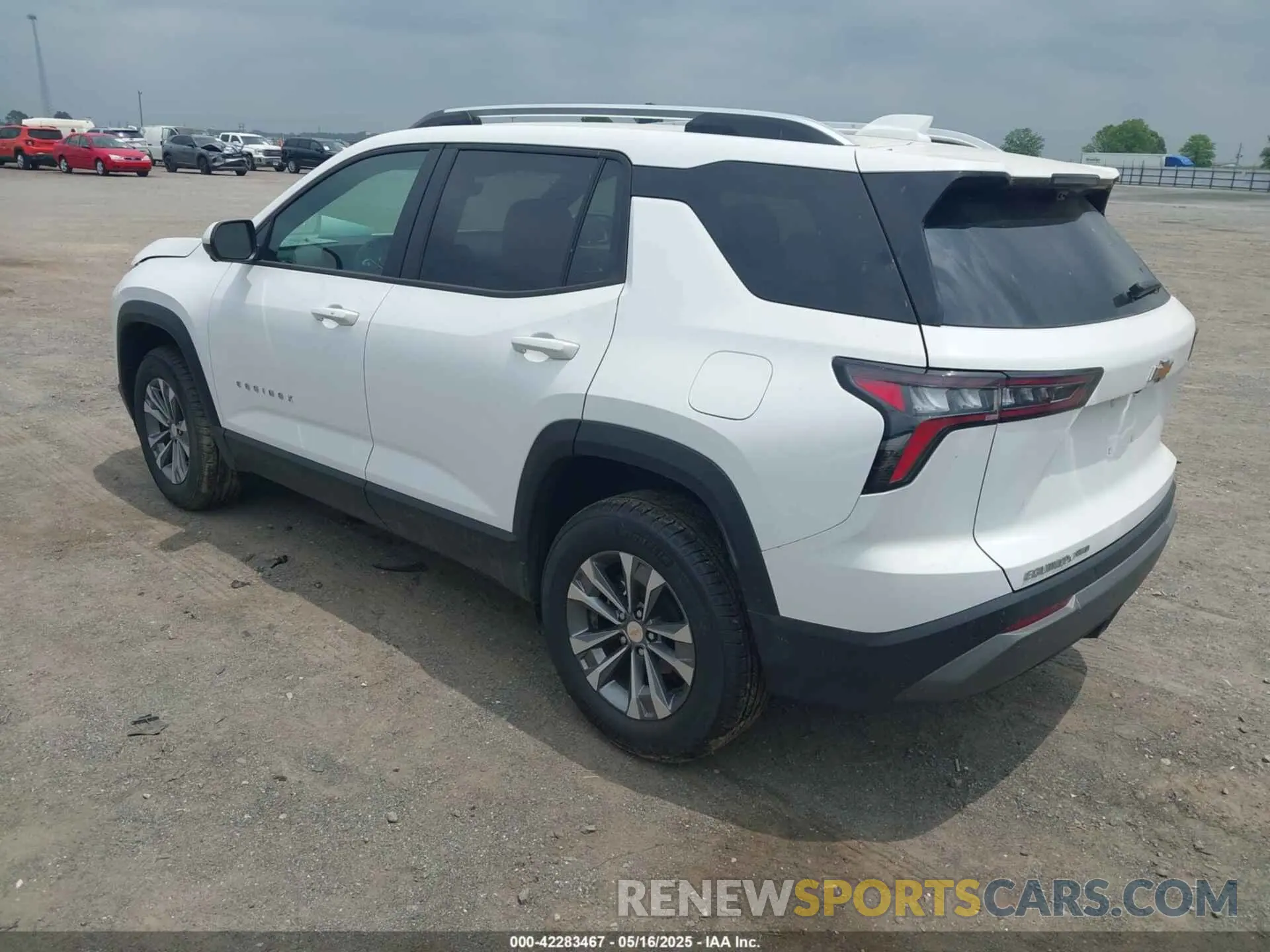 3 Photograph of a damaged car 3GNAXPEG5SL209424 CHEVROLET EQUINOX 2025