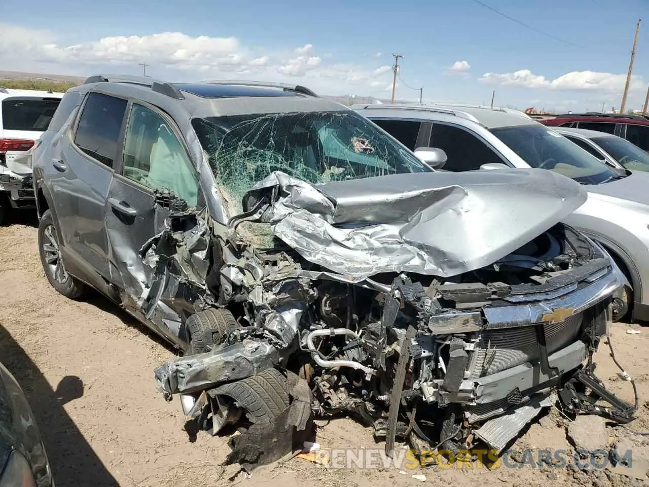 4 Photograph of a damaged car 3GNAXPEG6SL215006 CHEVROLET EQUINOX 2025