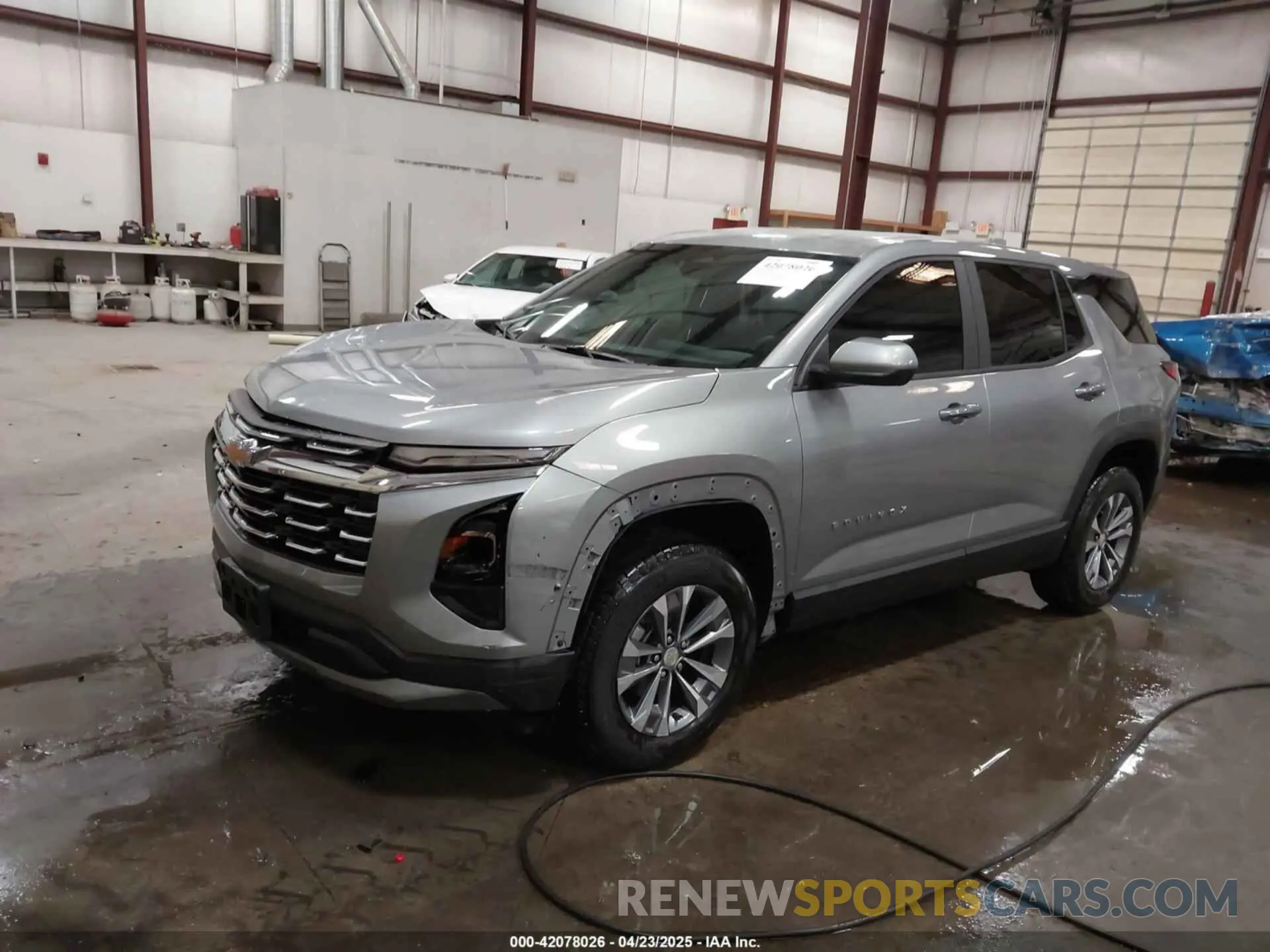 2 Photograph of a damaged car 3GNAXPEG7SL190701 CHEVROLET EQUINOX 2025