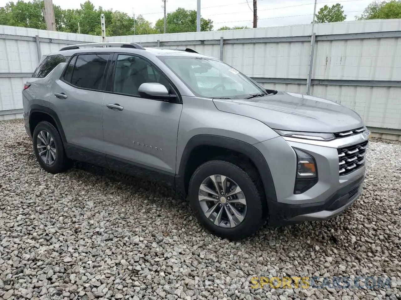 4 Photograph of a damaged car 3GNAXPEG7SL257474 CHEVROLET EQUINOX 2025
