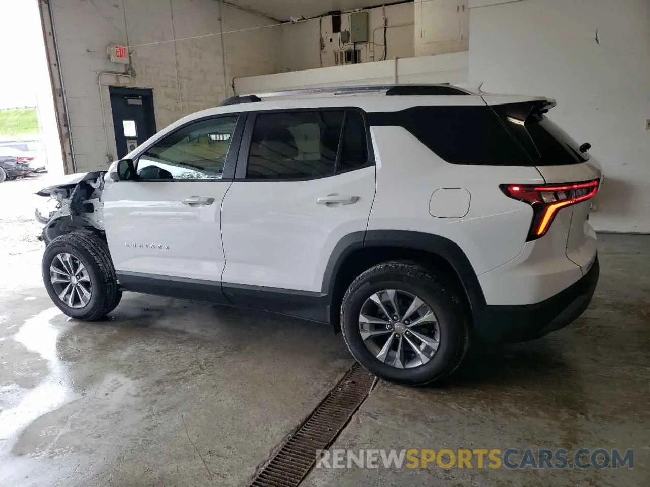 2 Photograph of a damaged car 3GNAXPEG7SL292516 CHEVROLET EQUINOX 2025
