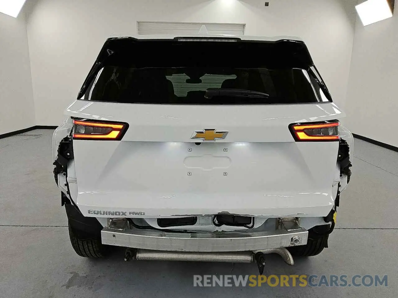 6 Photograph of a damaged car 3GNAXPEG8SL259346 CHEVROLET EQUINOX 2025
