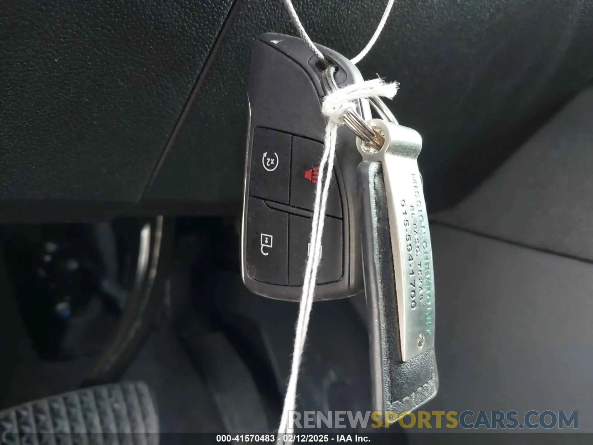 11 Photograph of a damaged car 3GNAXPEGXSL103535 CHEVROLET EQUINOX 2025