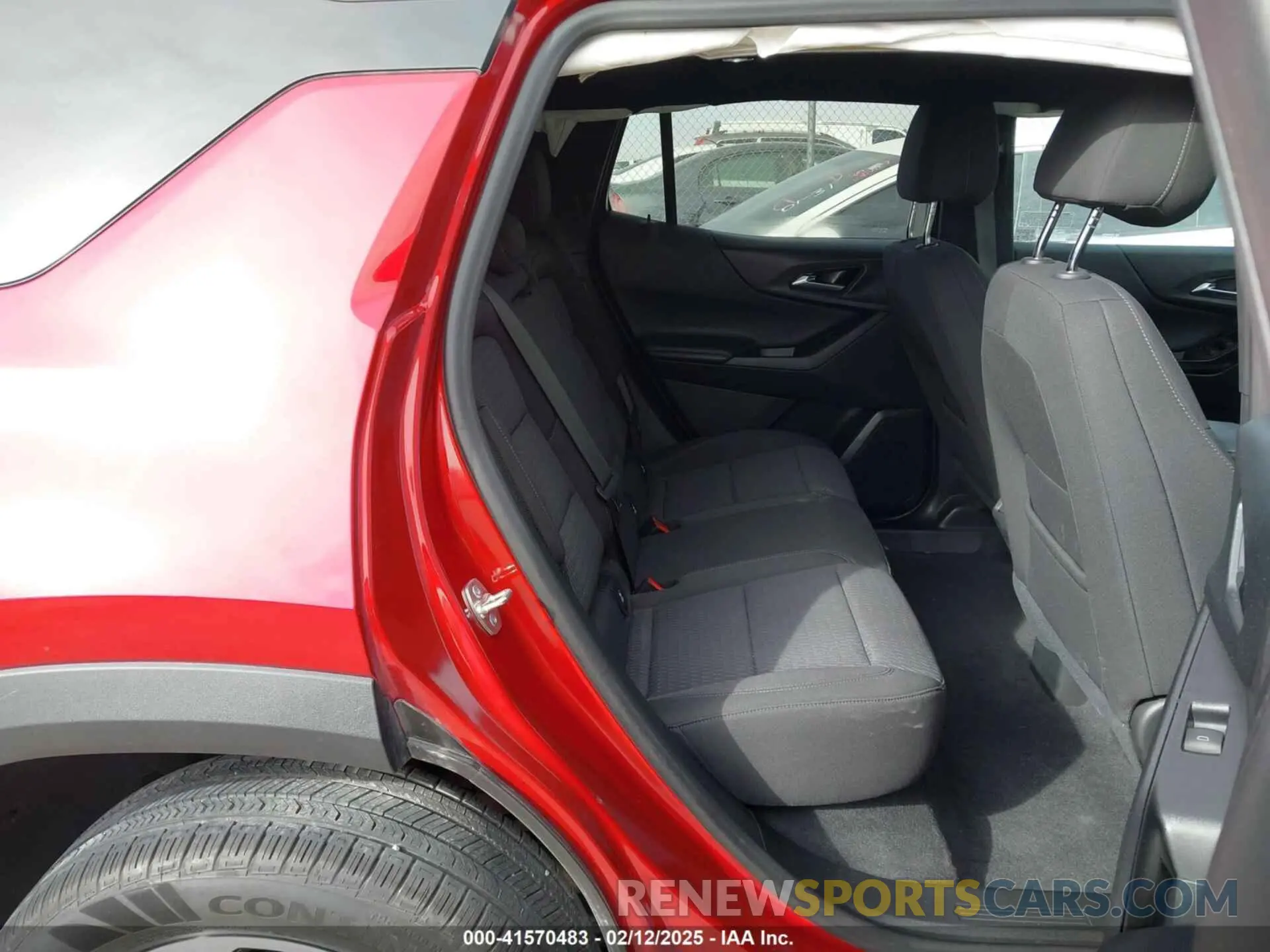 8 Photograph of a damaged car 3GNAXPEGXSL103535 CHEVROLET EQUINOX 2025