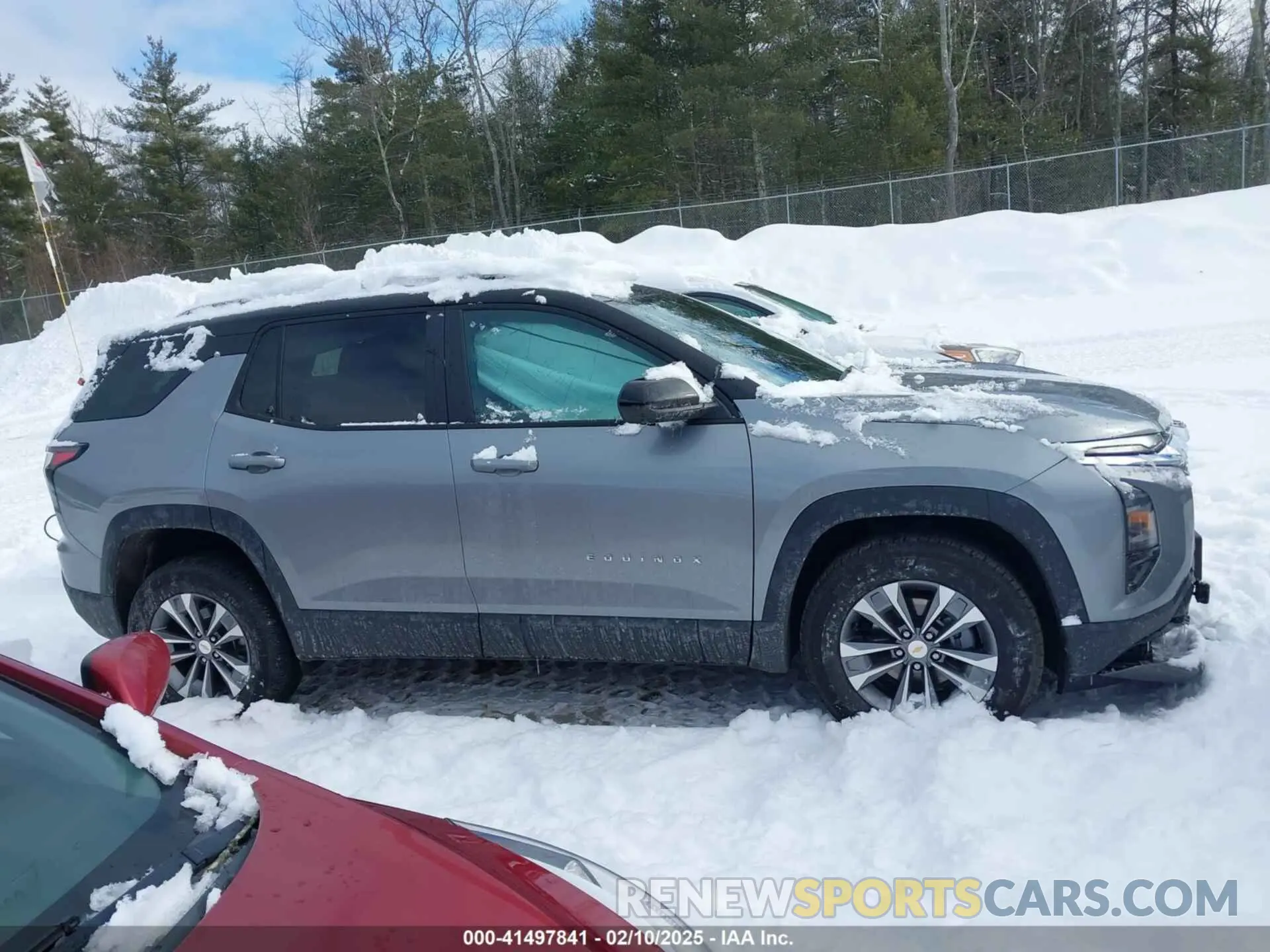 14 Photograph of a damaged car 3GNAXPEGXSL127964 CHEVROLET EQUINOX 2025