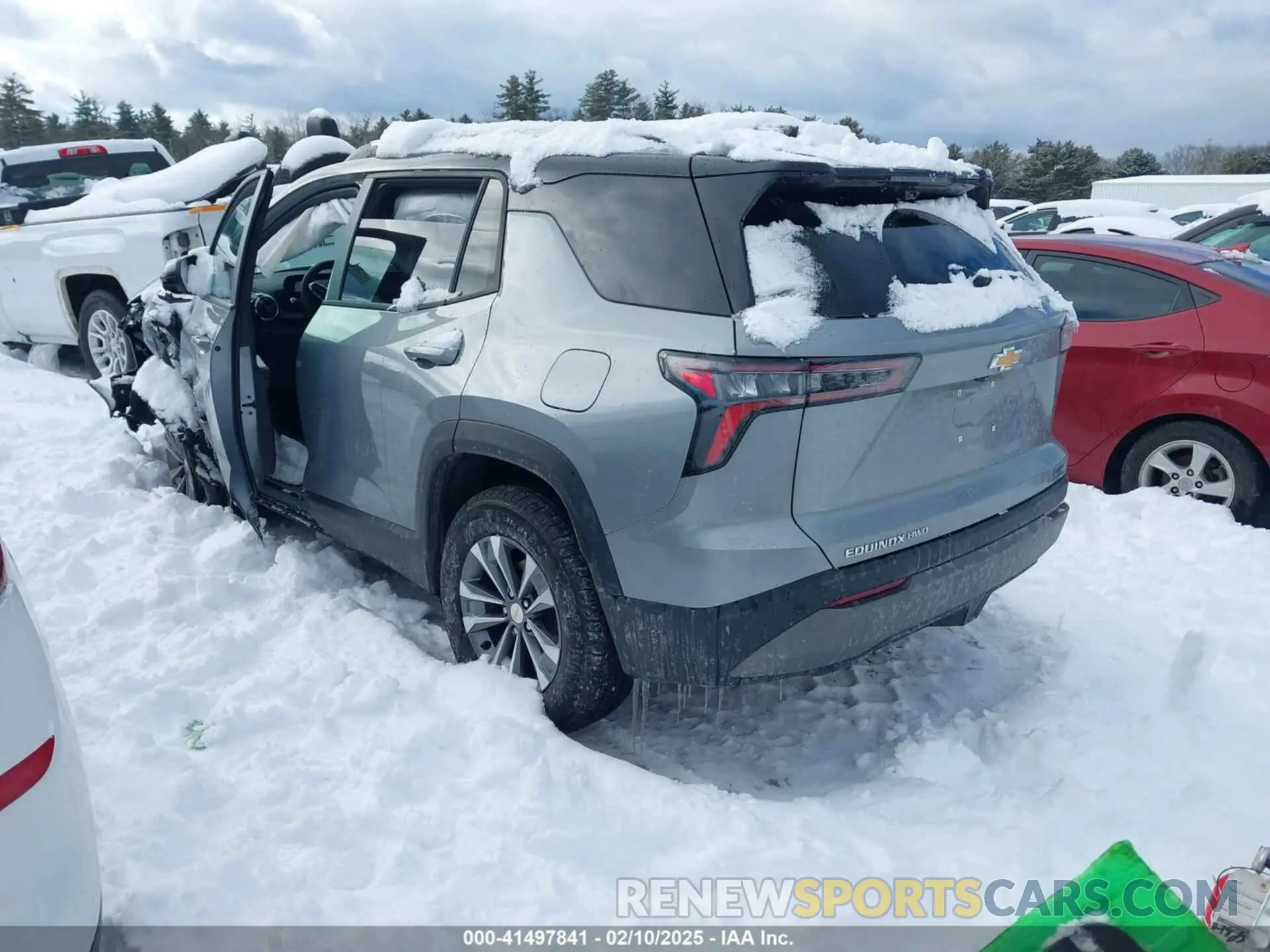 3 Photograph of a damaged car 3GNAXPEGXSL127964 CHEVROLET EQUINOX 2025