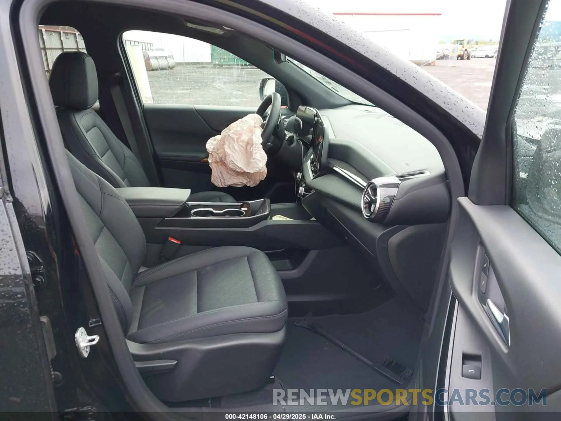 5 Photograph of a damaged car 3GNAXPEGXSL173472 CHEVROLET EQUINOX 2025