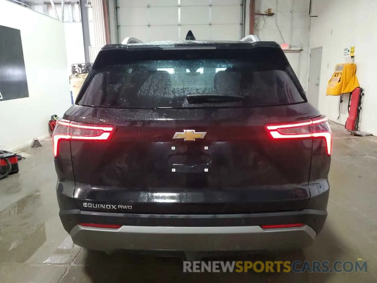 6 Photograph of a damaged car 3GNAXPEGXSL209578 CHEVROLET EQUINOX 2025