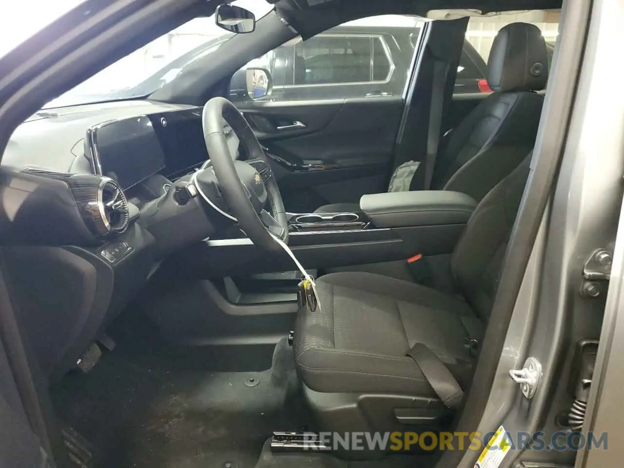 7 Photograph of a damaged car 3GNAXPEGXSL243021 CHEVROLET EQUINOX 2025