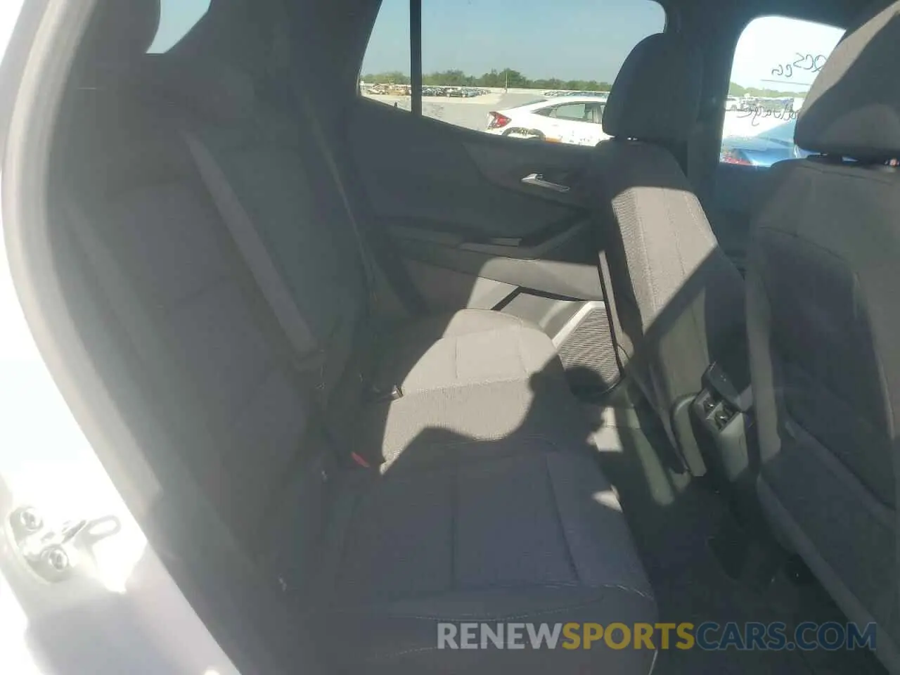 11 Photograph of a damaged car 3GNAXPEGXSL286452 CHEVROLET EQUINOX 2025