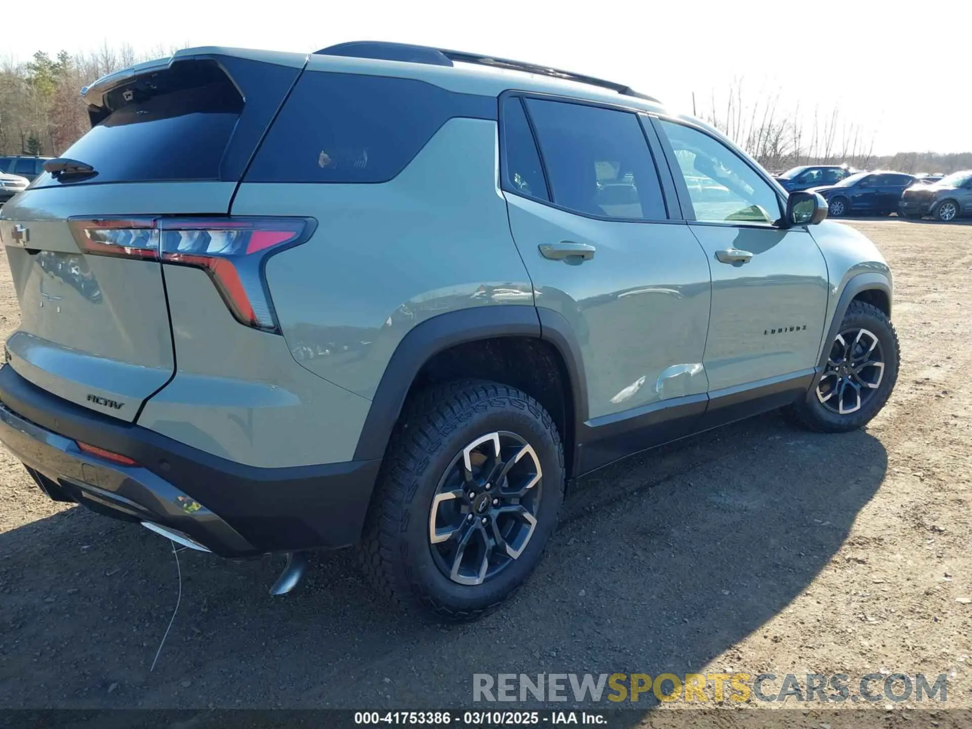 18 Photograph of a damaged car 3GNAXSEG1SL264147 CHEVROLET EQUINOX 2025