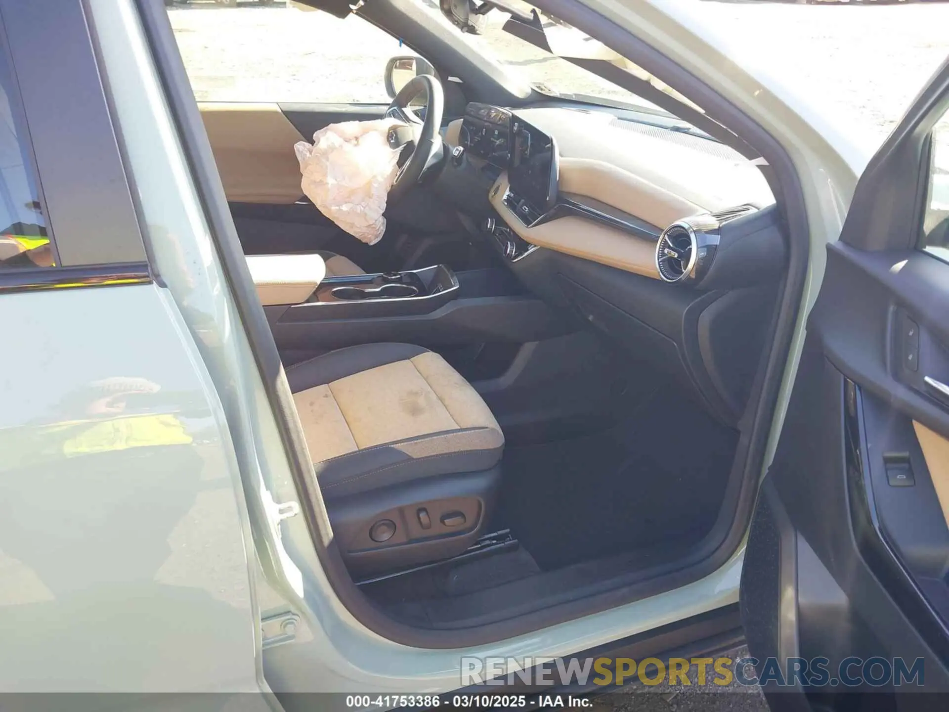 5 Photograph of a damaged car 3GNAXSEG1SL264147 CHEVROLET EQUINOX 2025