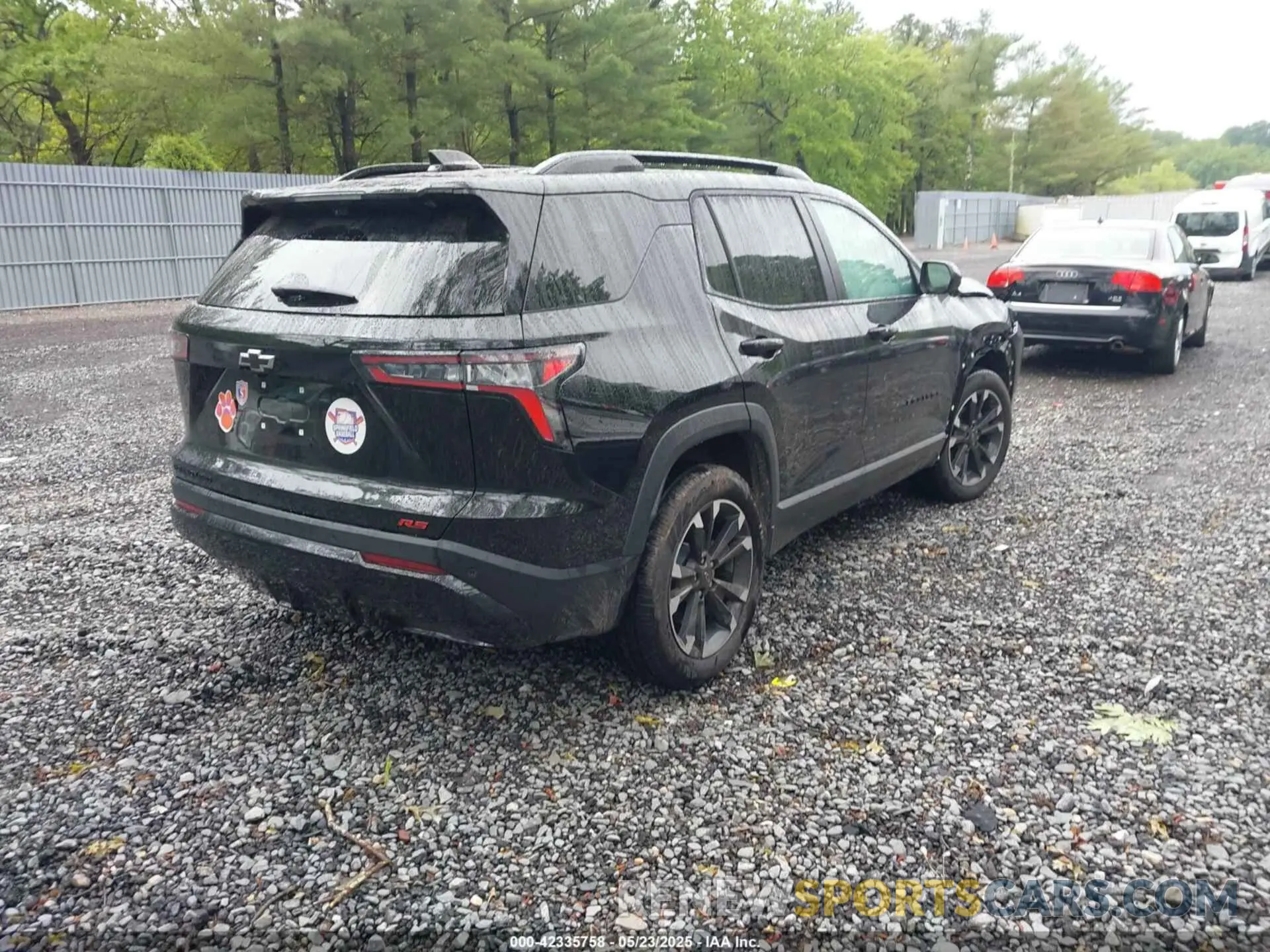 4 Photograph of a damaged car 3GNAXTEG2SL210426 CHEVROLET EQUINOX 2025
