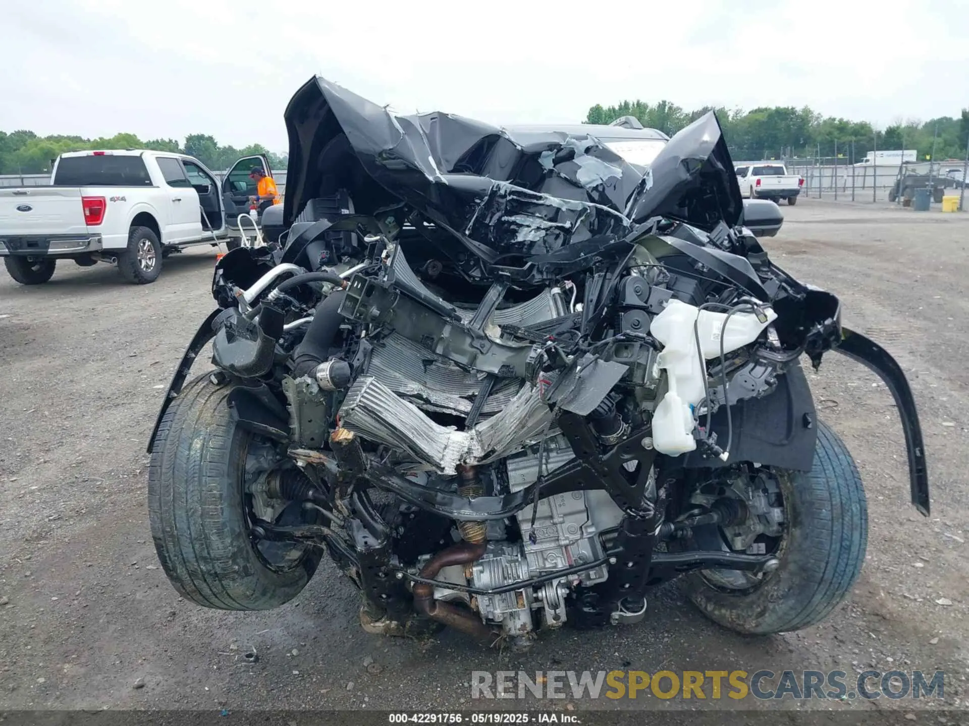 13 Photograph of a damaged car 3GNAXTEG5SL128612 CHEVROLET EQUINOX 2025