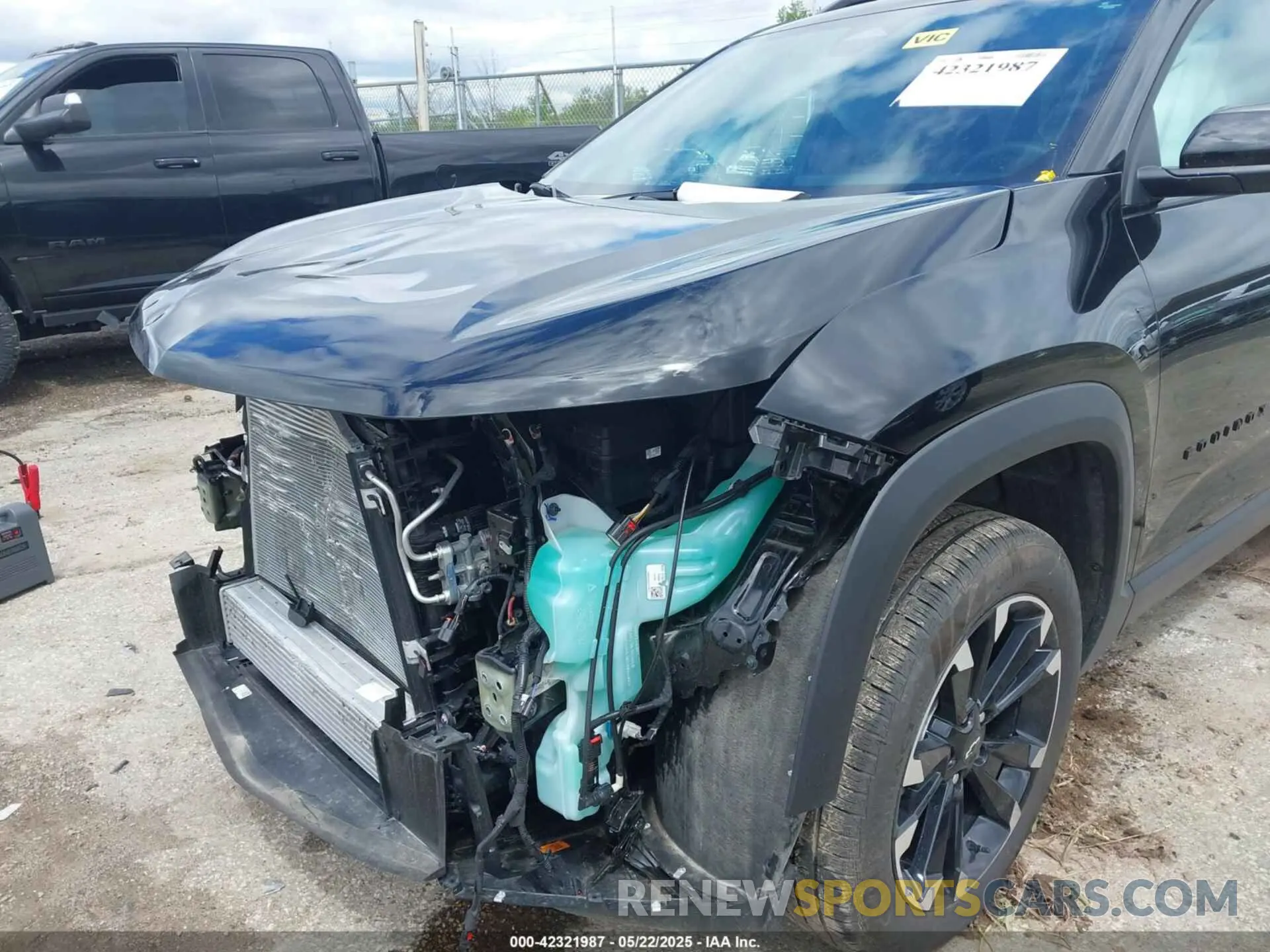 6 Photograph of a damaged car 3GNAXTEG5SL213787 CHEVROLET EQUINOX 2025
