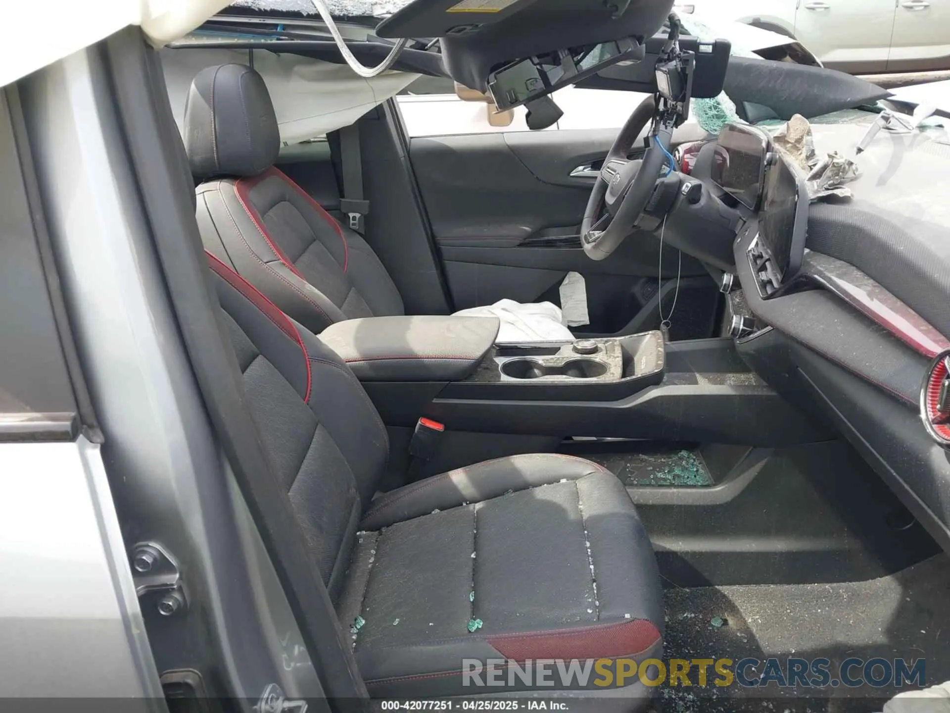 5 Photograph of a damaged car 3GNAXTEG7SL110550 CHEVROLET EQUINOX 2025