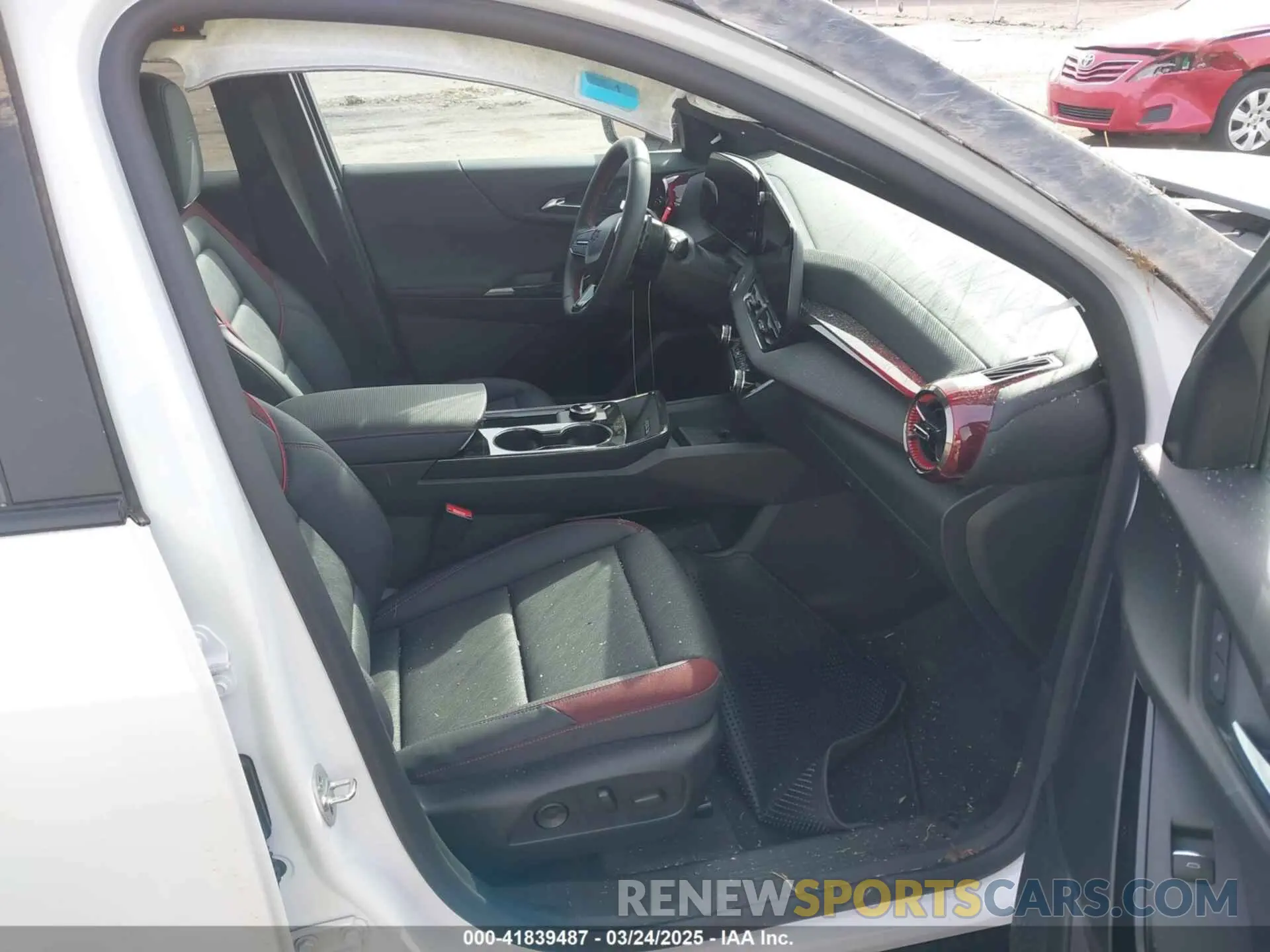 5 Photograph of a damaged car 3GNAXTEG9SL175108 CHEVROLET EQUINOX 2025