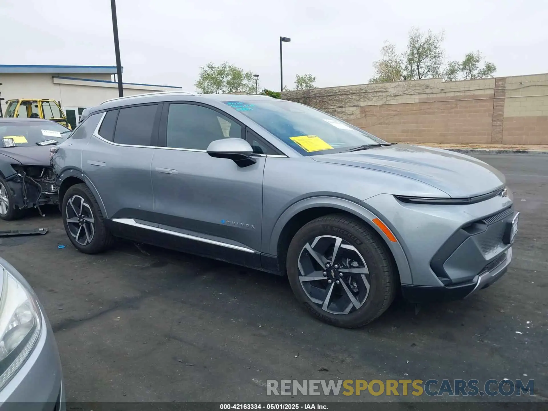 14 Photograph of a damaged car 3GN7DLRP1RS264152 CHEVROLET EQUINOX EV 2024