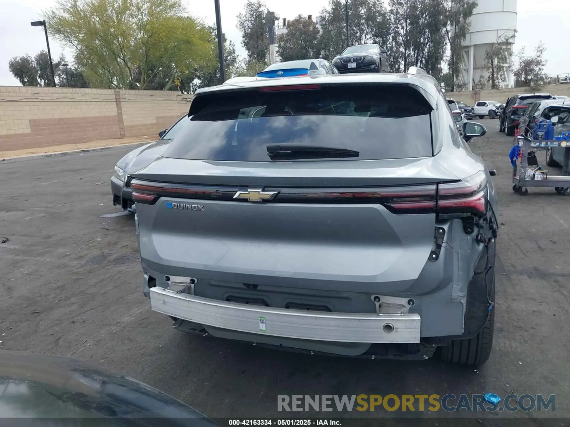 17 Photograph of a damaged car 3GN7DLRP1RS264152 CHEVROLET EQUINOX EV 2024