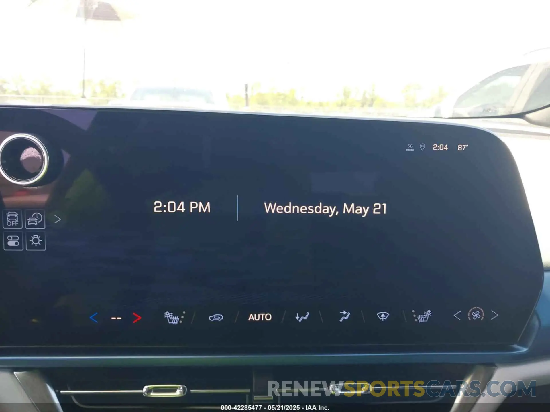 19 Photograph of a damaged car 3GN7DLRP7RS268626 CHEVROLET EQUINOX EV 2024
