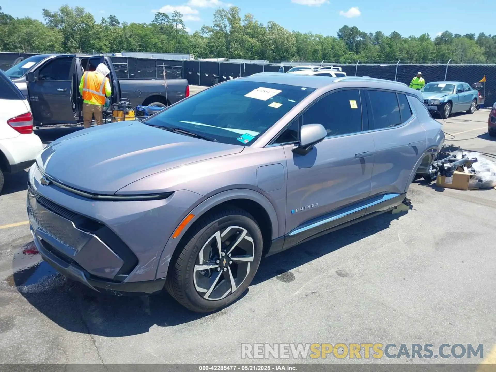 2 Photograph of a damaged car 3GN7DLRP7RS268626 CHEVROLET EQUINOX EV 2024
